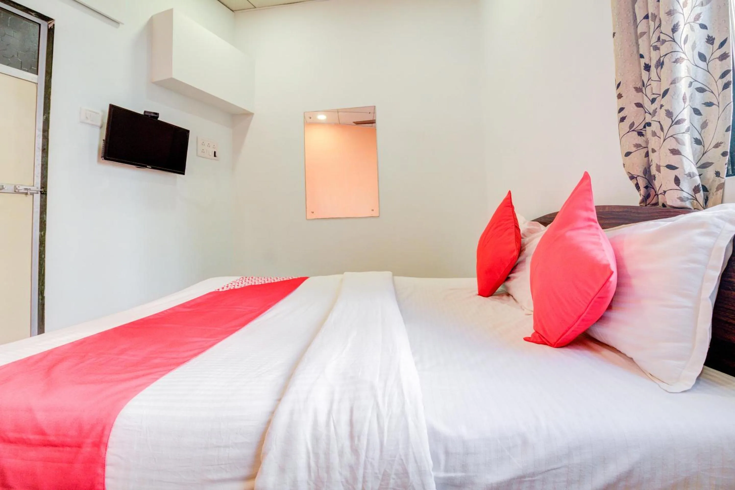 Bedroom, Bed in Super Hotel O Anjali Hotel