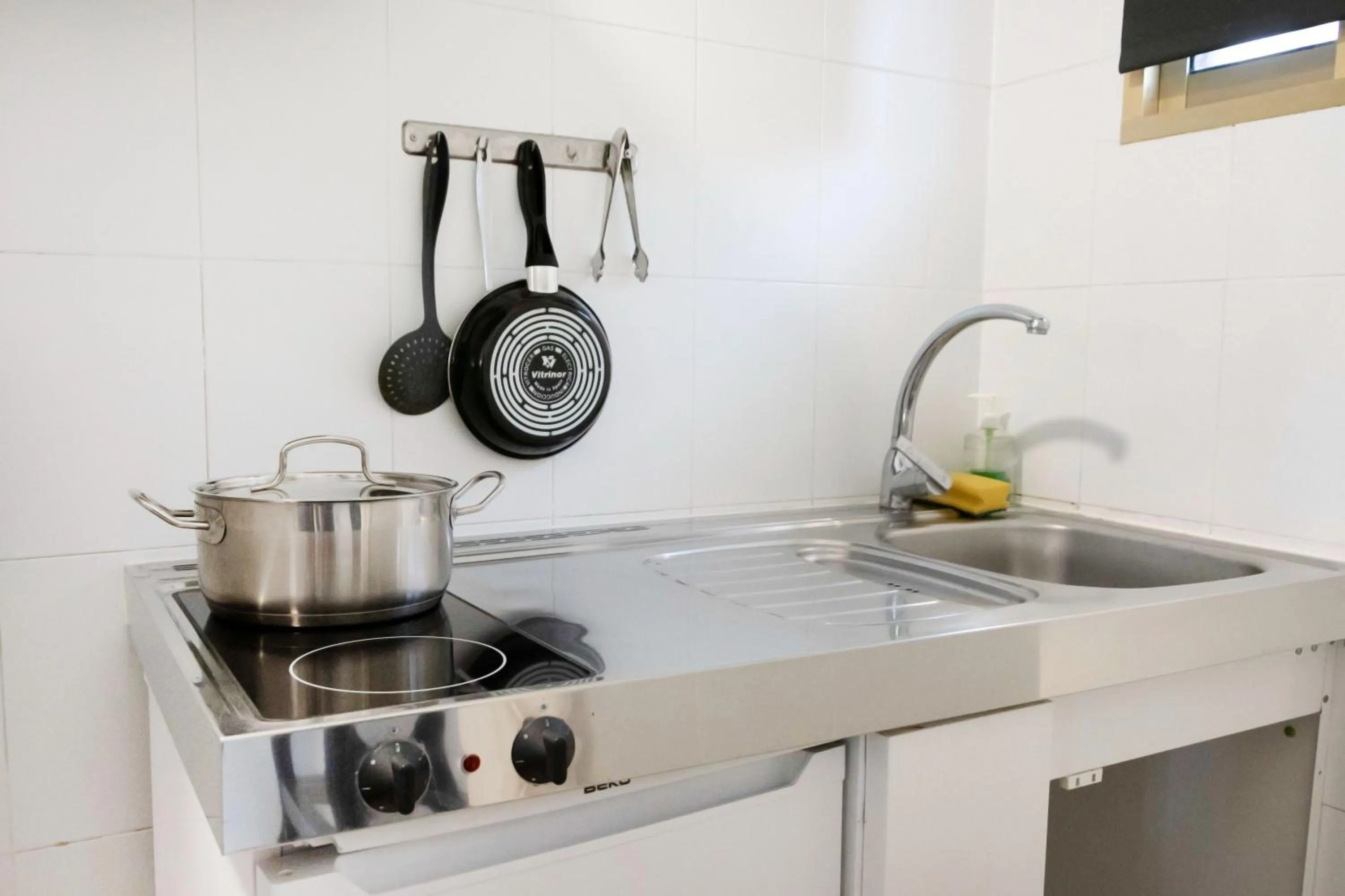 Kitchen or kitchenette in APARTAMENTOS PALASIET