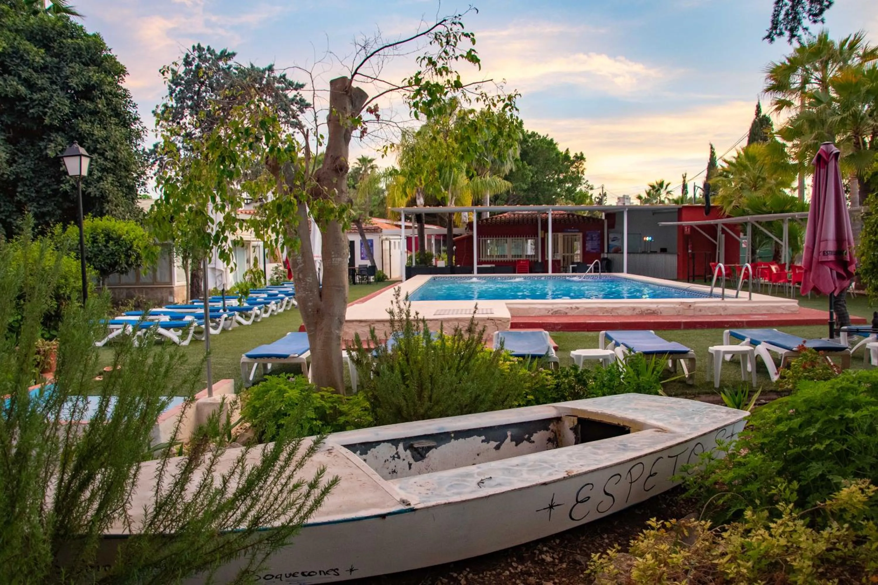 Spring in APARTAMENTOS PALASIET