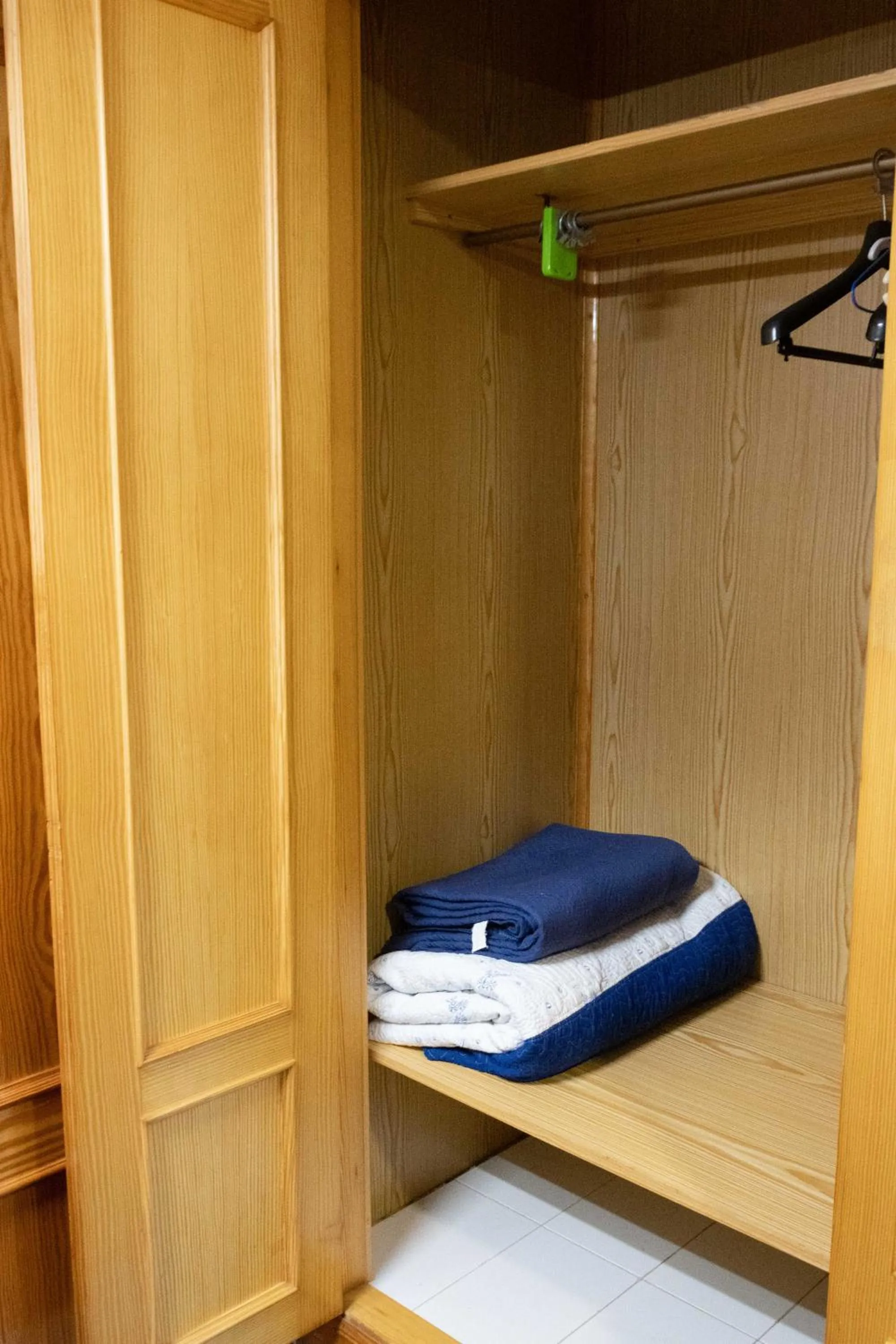 towels in APARTAMENTOS PALASIET