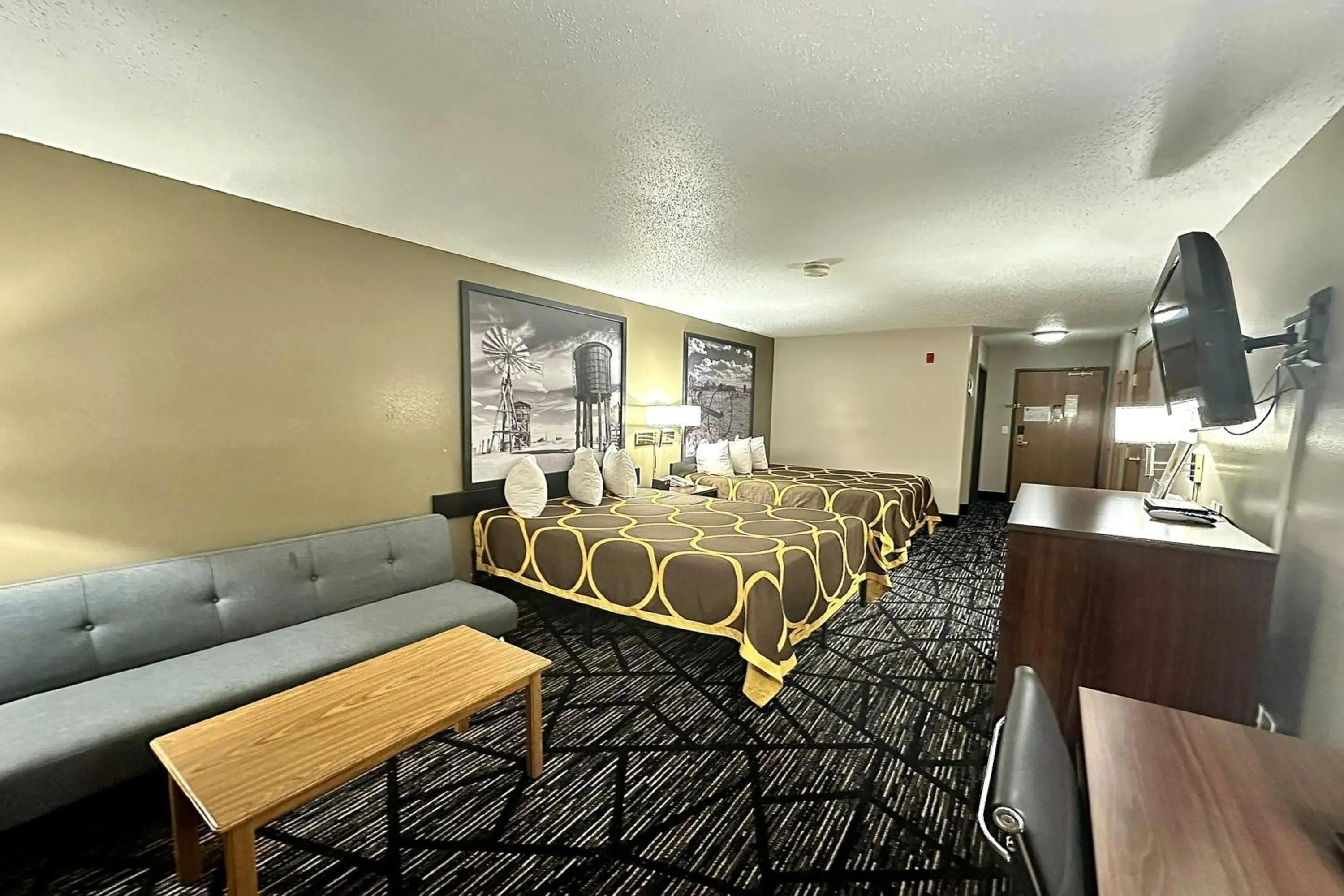 Photo of the whole room in Super 8 by Wyndham Sisseton