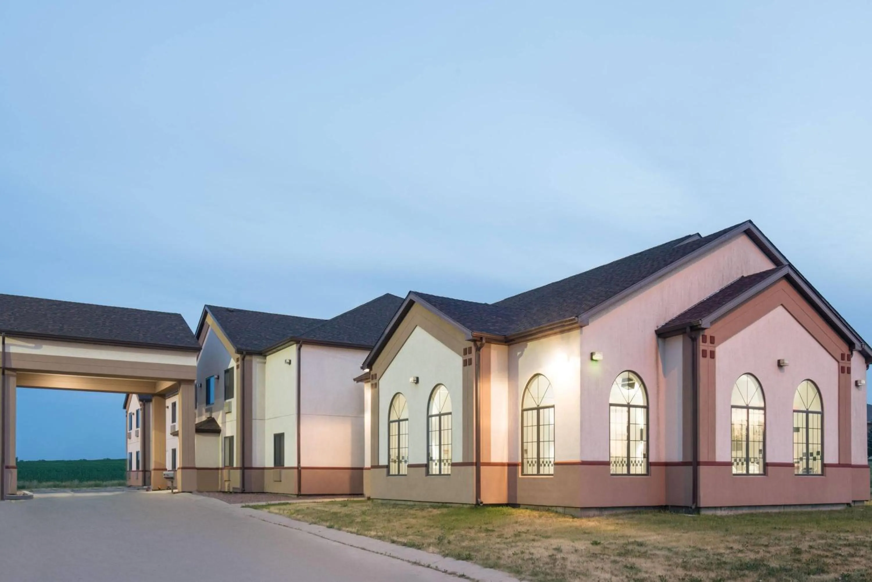 Property building in Super 8 by Wyndham Sisseton