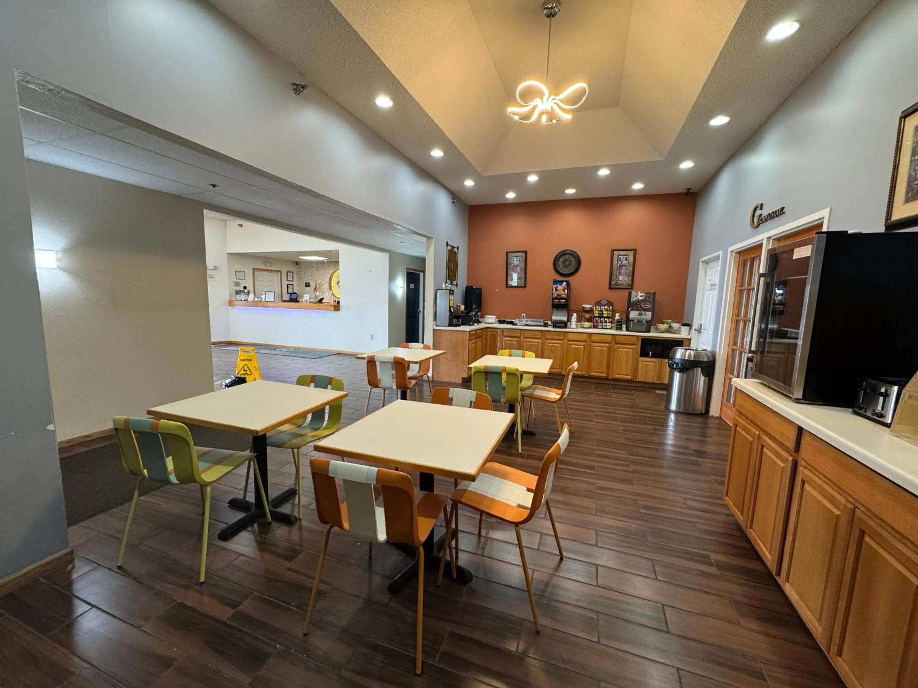 Breakfast in GrandStay Hotel and Suite Waseca