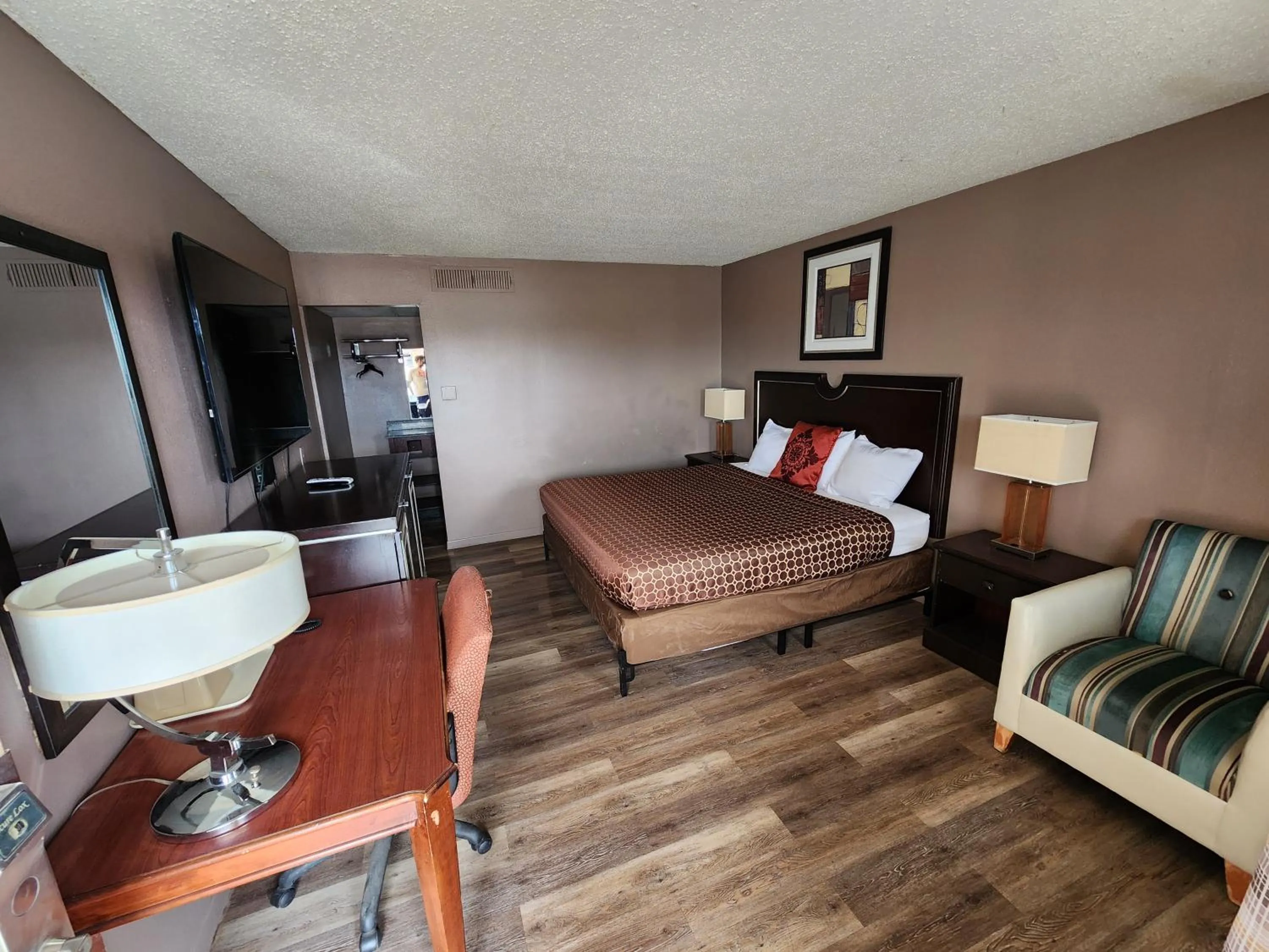 Bed in Satellite Inn