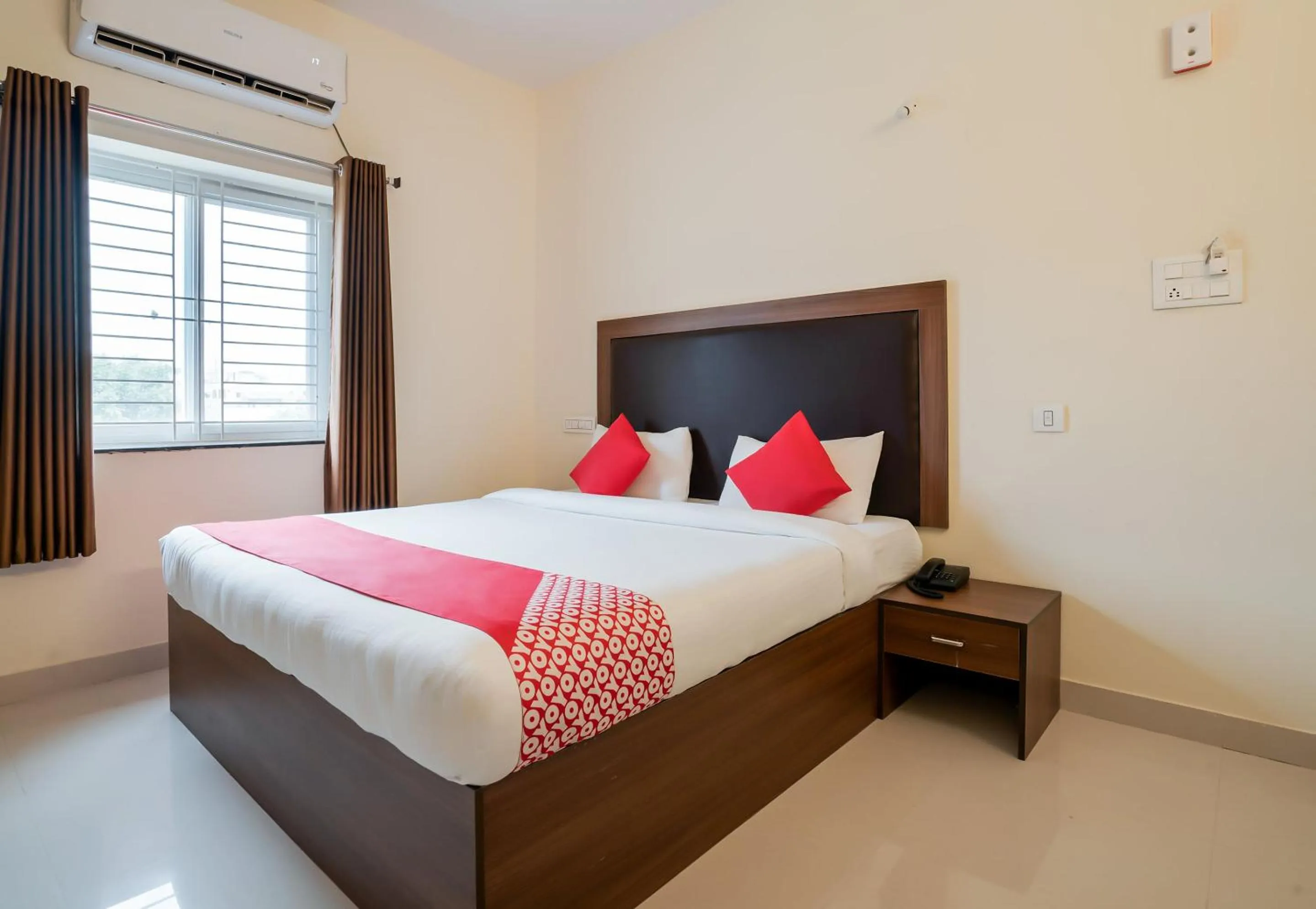 Bedroom, Bed in Super Hotel O Gokul Grand Near SR Nagar Police Station