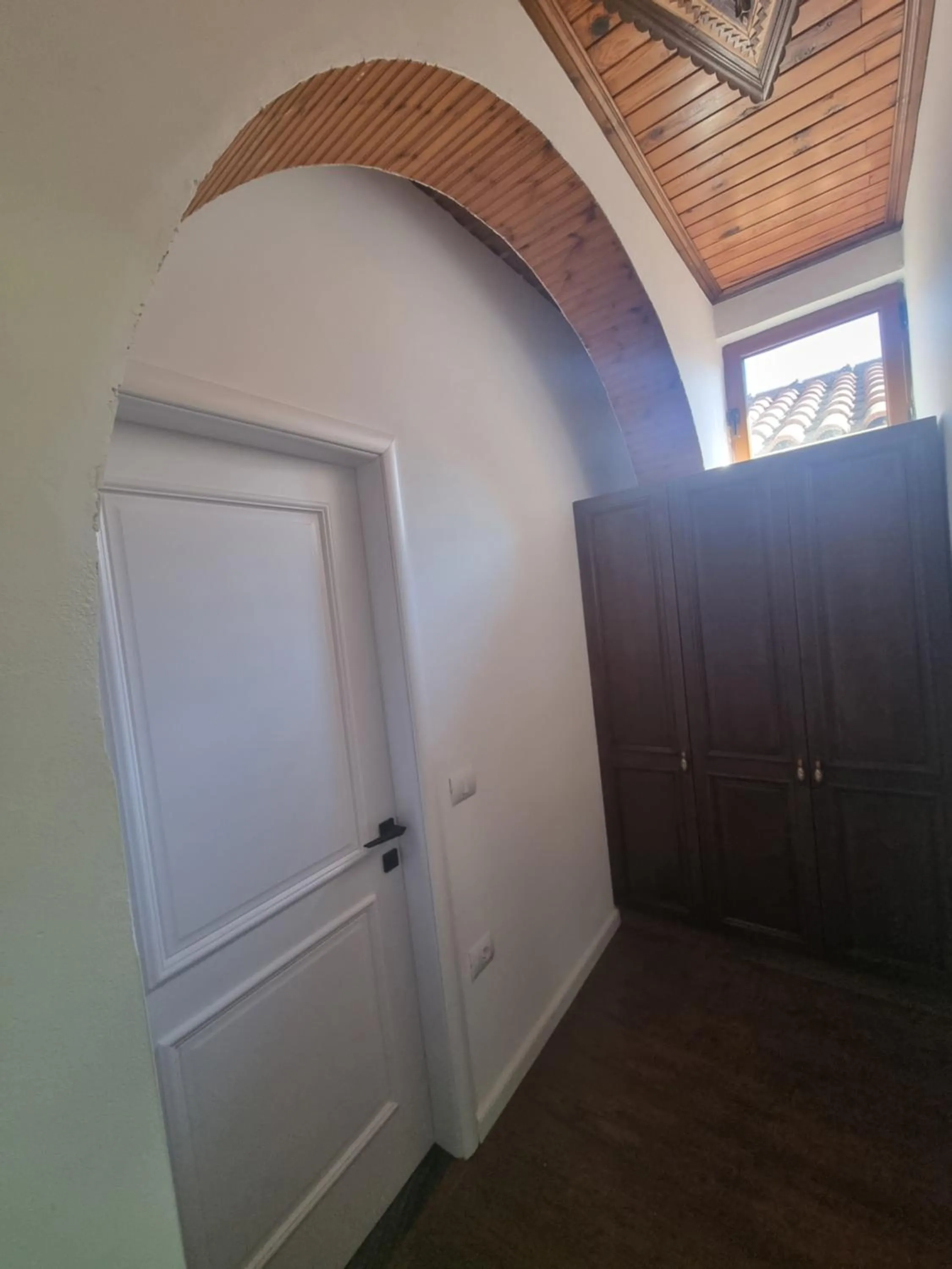 wardrobe in HOTEL VILA TWIX