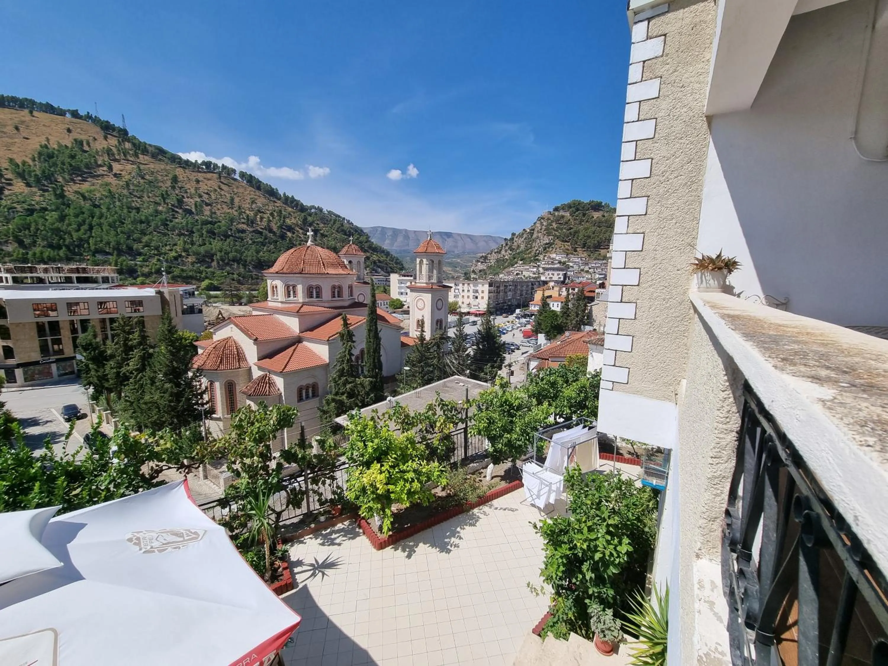 Neighbourhood in HOTEL VILA TWIX