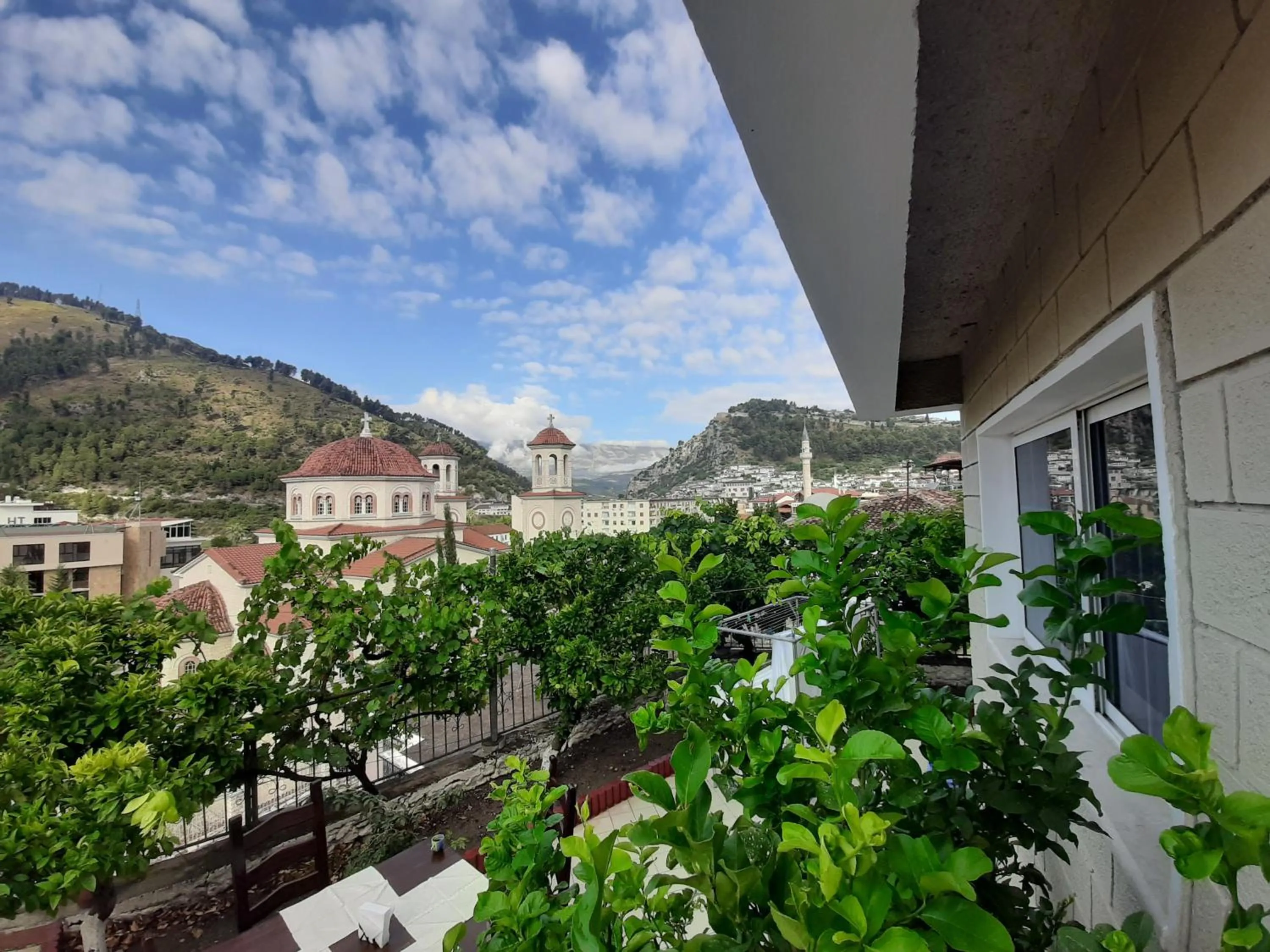 Neighbourhood in HOTEL VILA TWIX