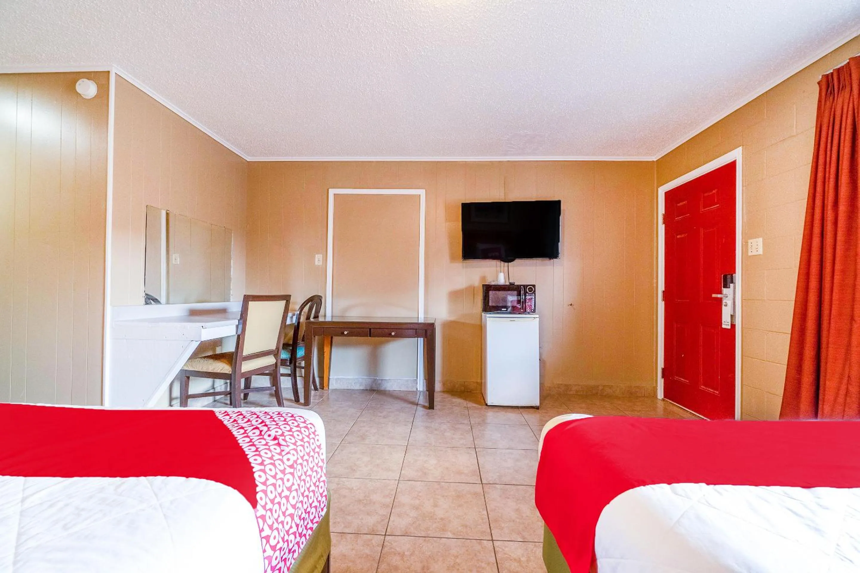 Bedroom in Capital O Hotel Beeville -US 181