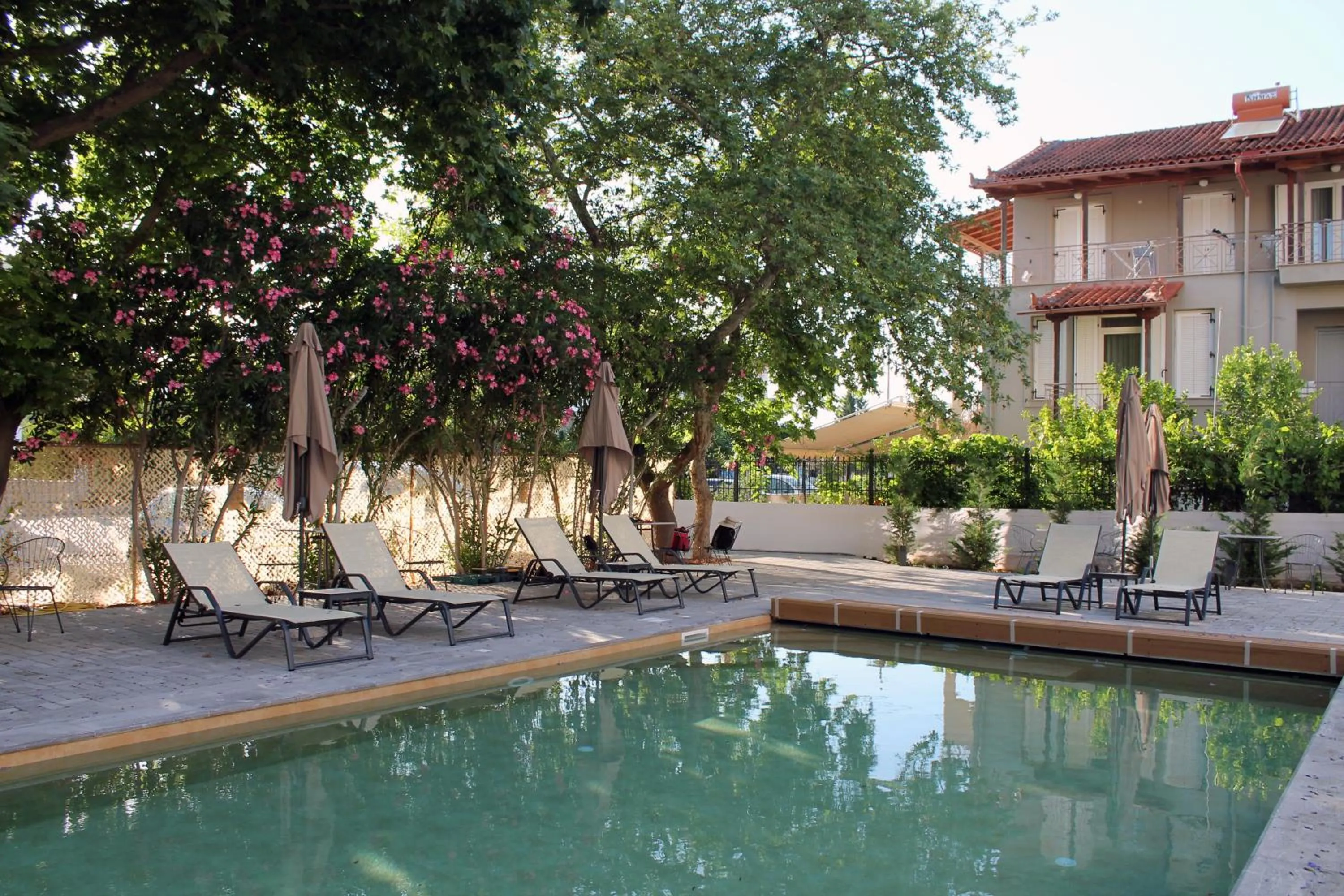 Swimming pool in Avra Nafpliou