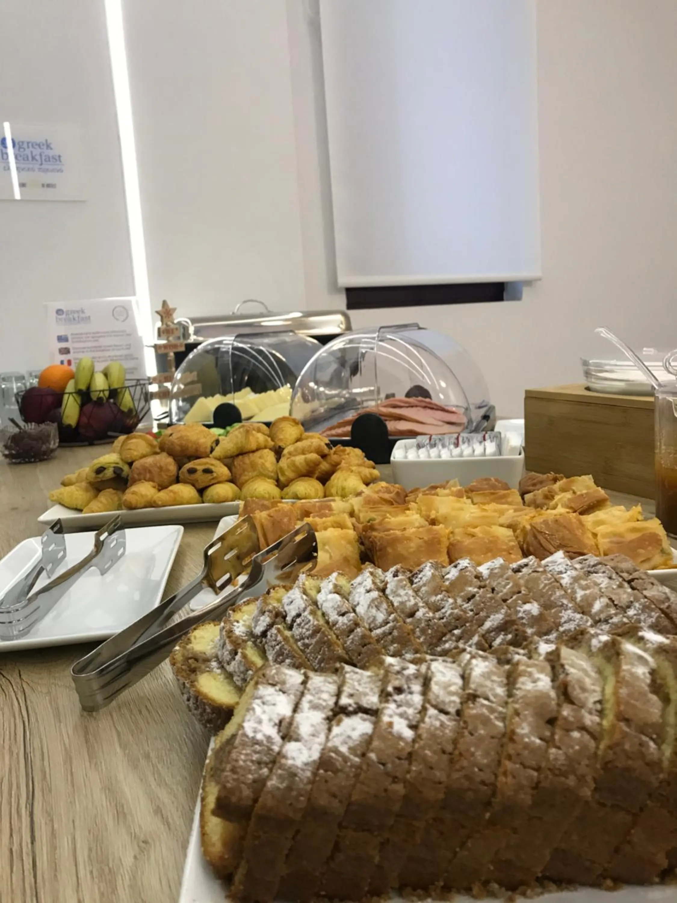 Food and drinks in Avra Nafpliou