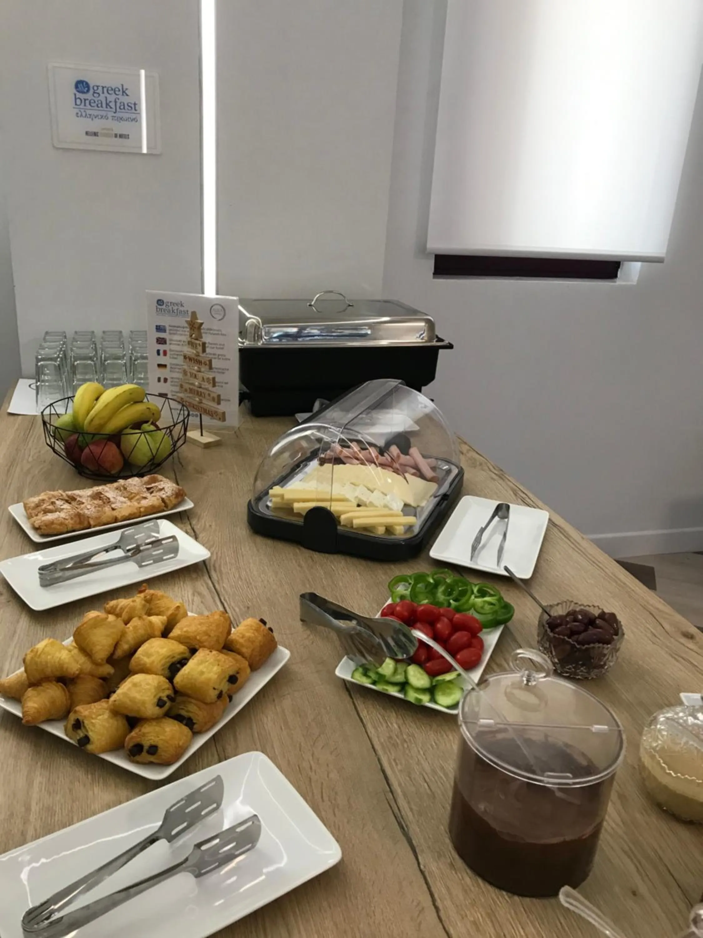 Food and drinks in Avra Nafpliou