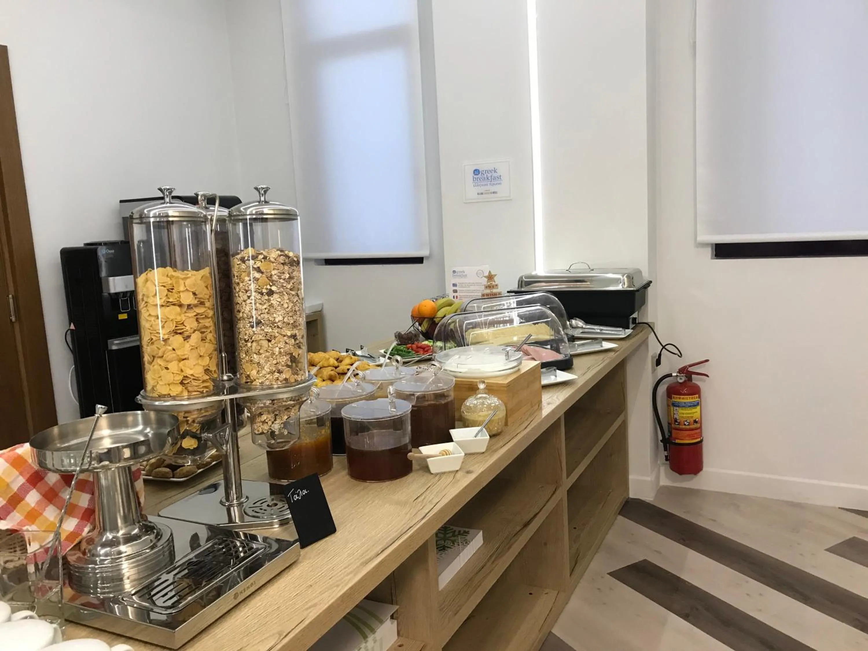 Food and drinks in Avra Nafpliou