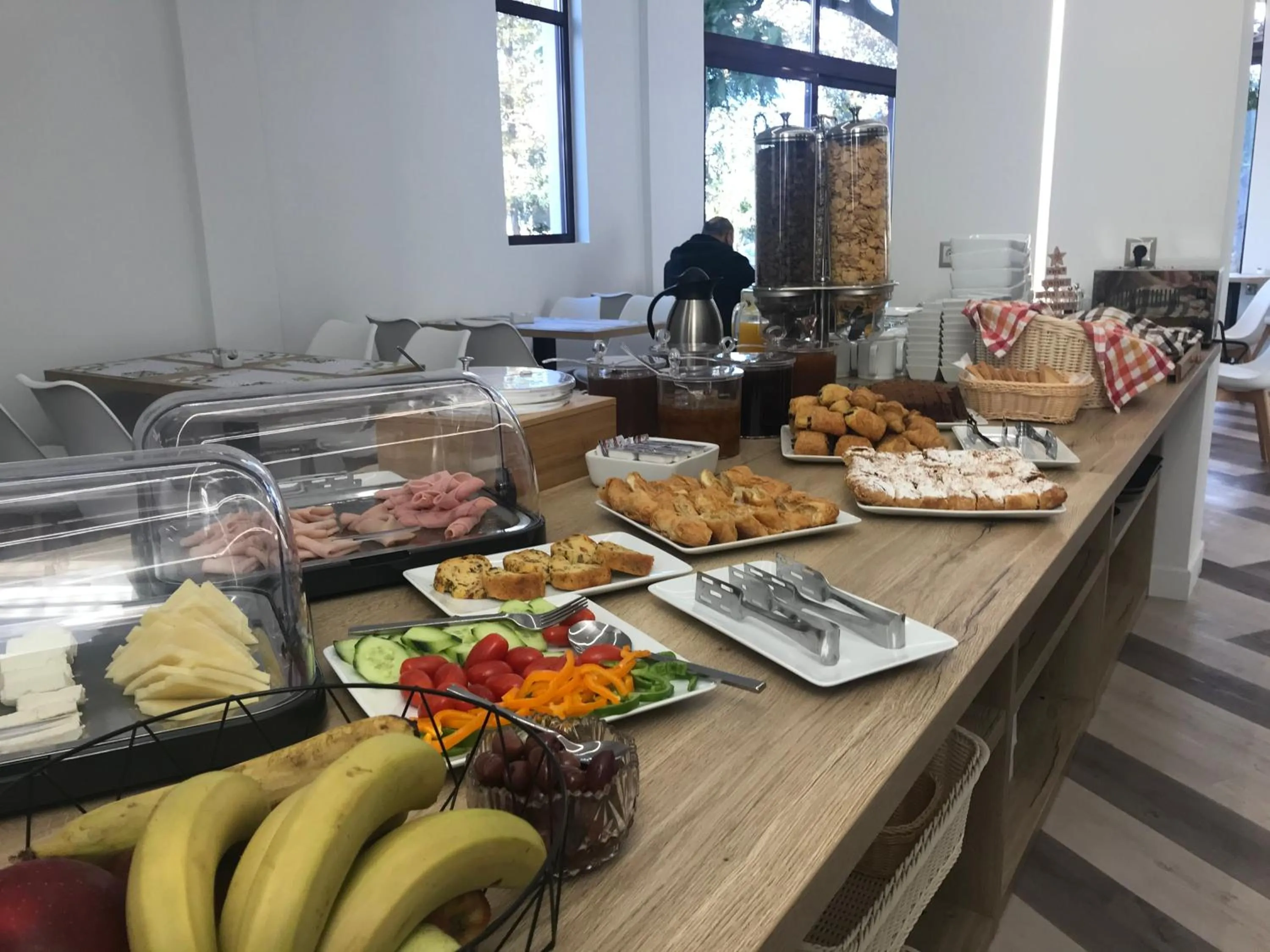 Buffet breakfast in Avra Nafpliou