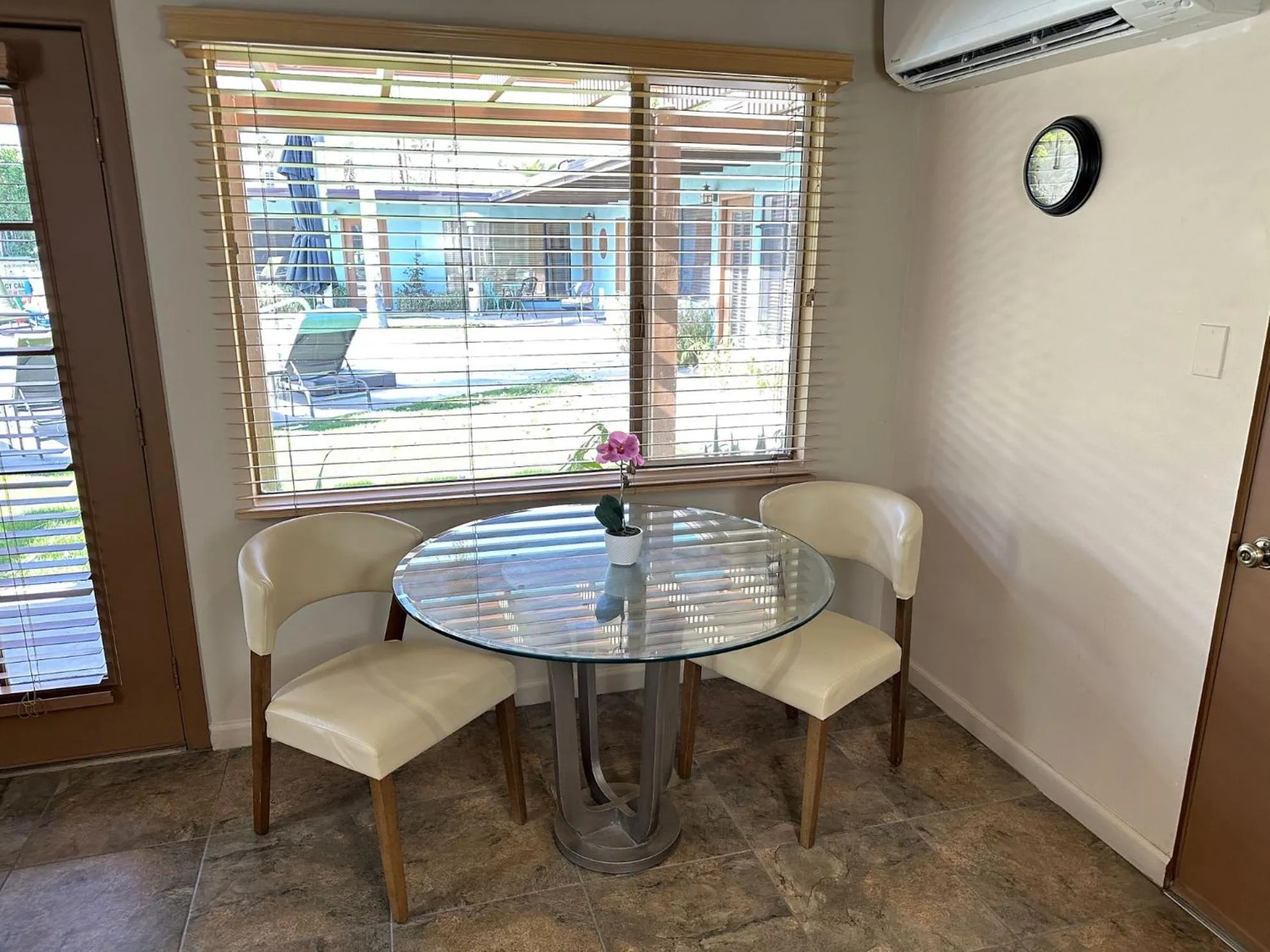 Vista Grande Resort - A Gay Men's Resort