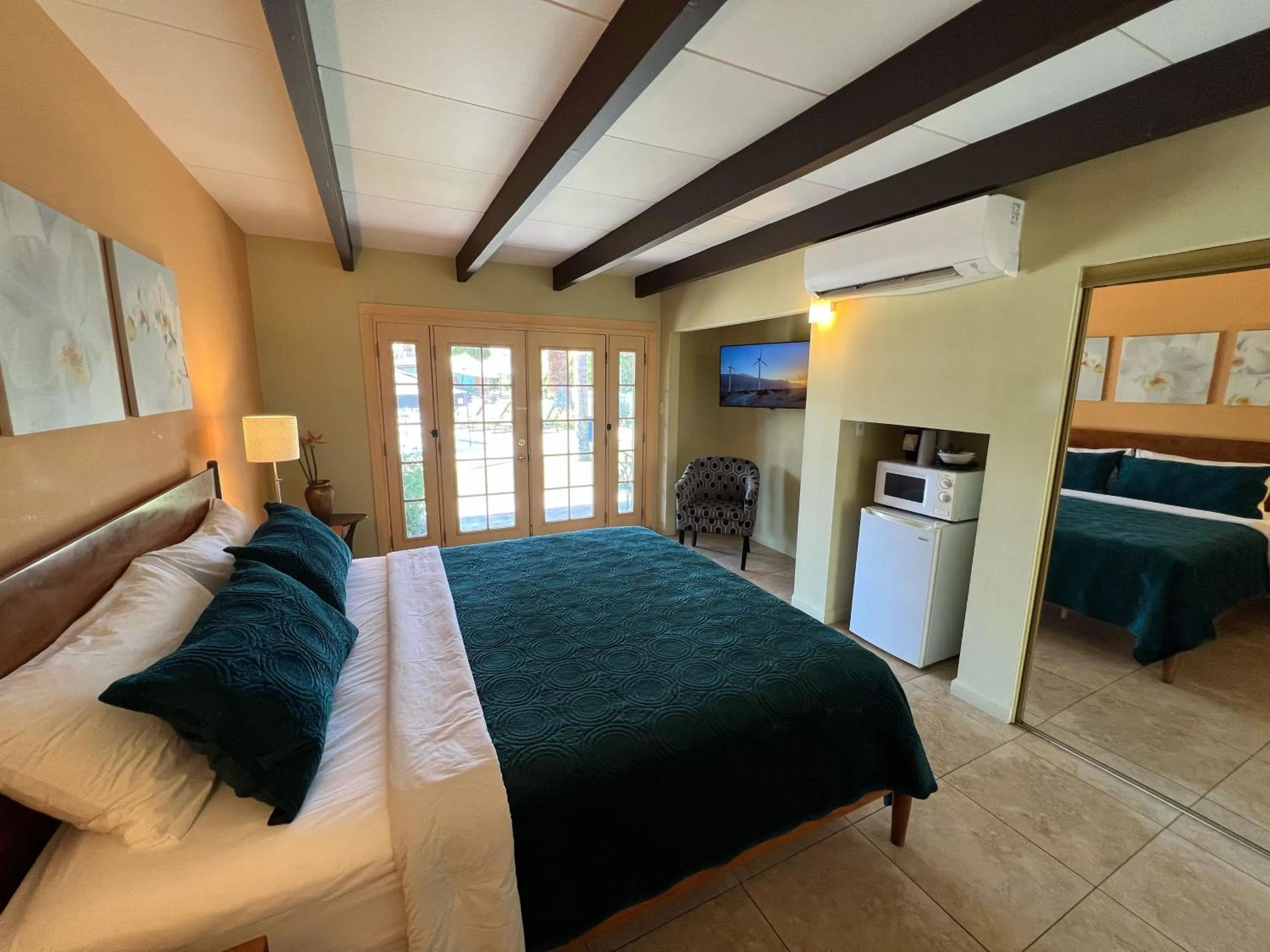 Bed in Vista Grande Resort - A Gay Men's Resort