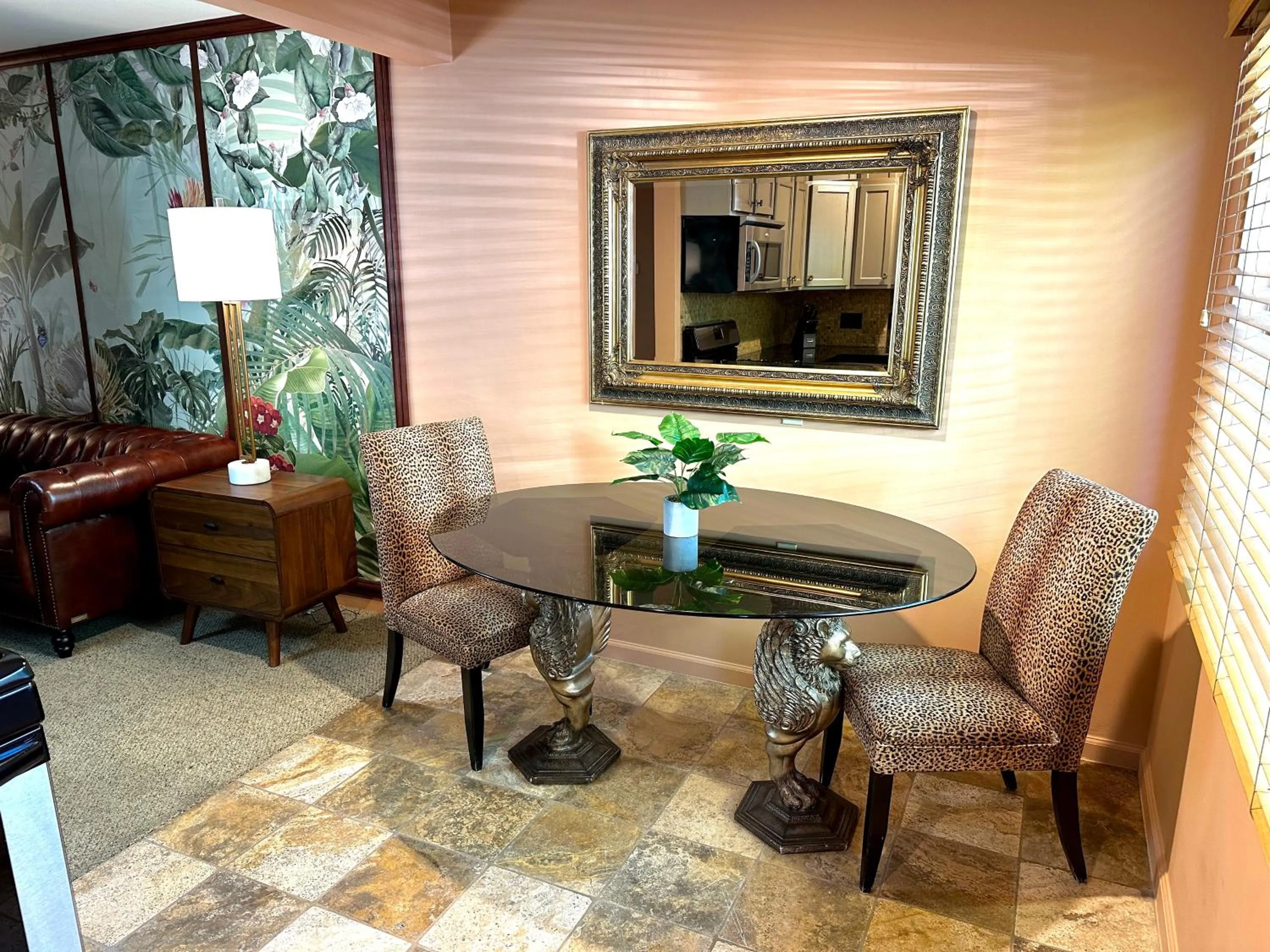 Vista Grande Resort - A Gay Men's Resort