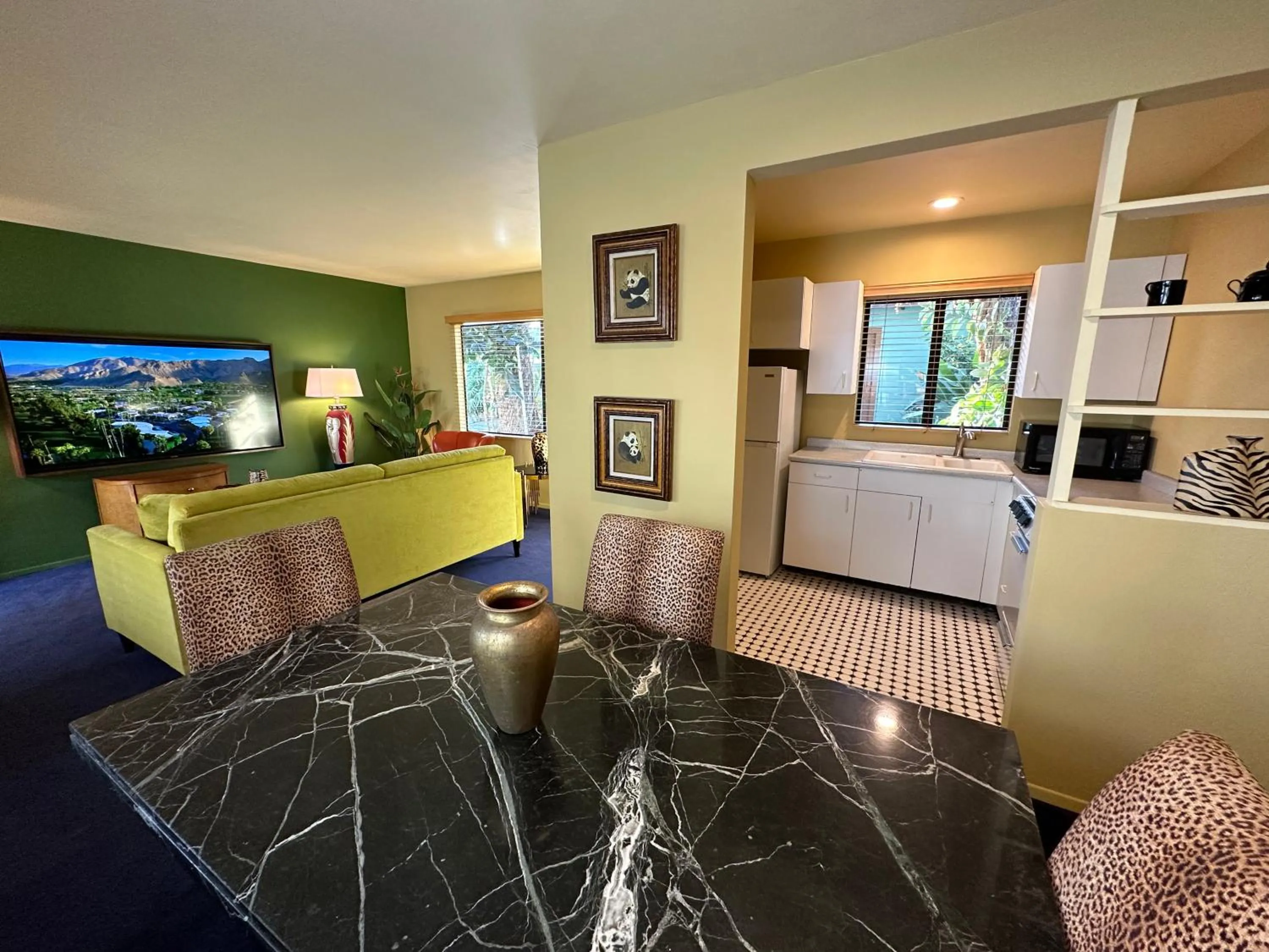 Vista Grande Resort - A Gay Men's Resort