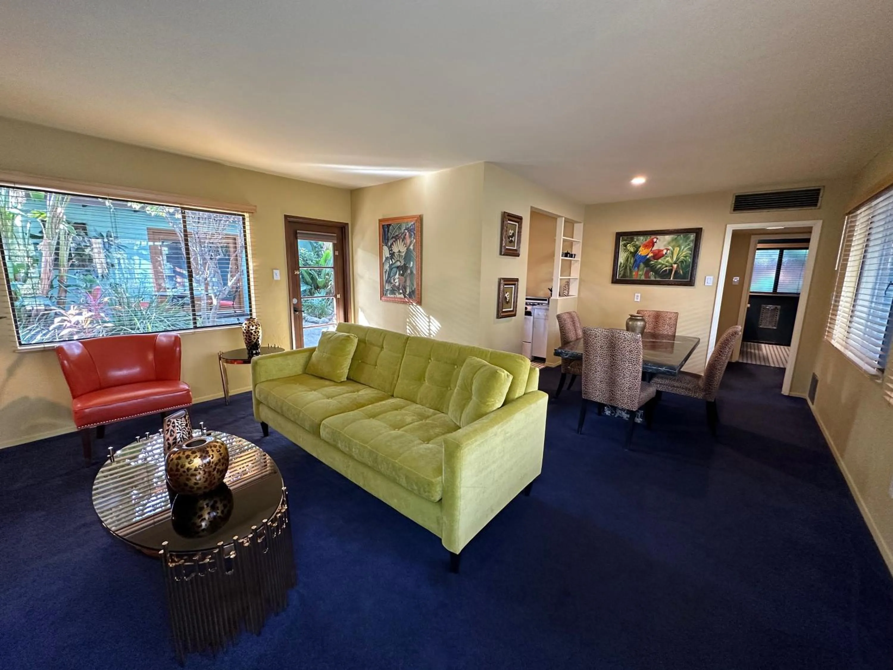 Vista Grande Resort - A Gay Men's Resort