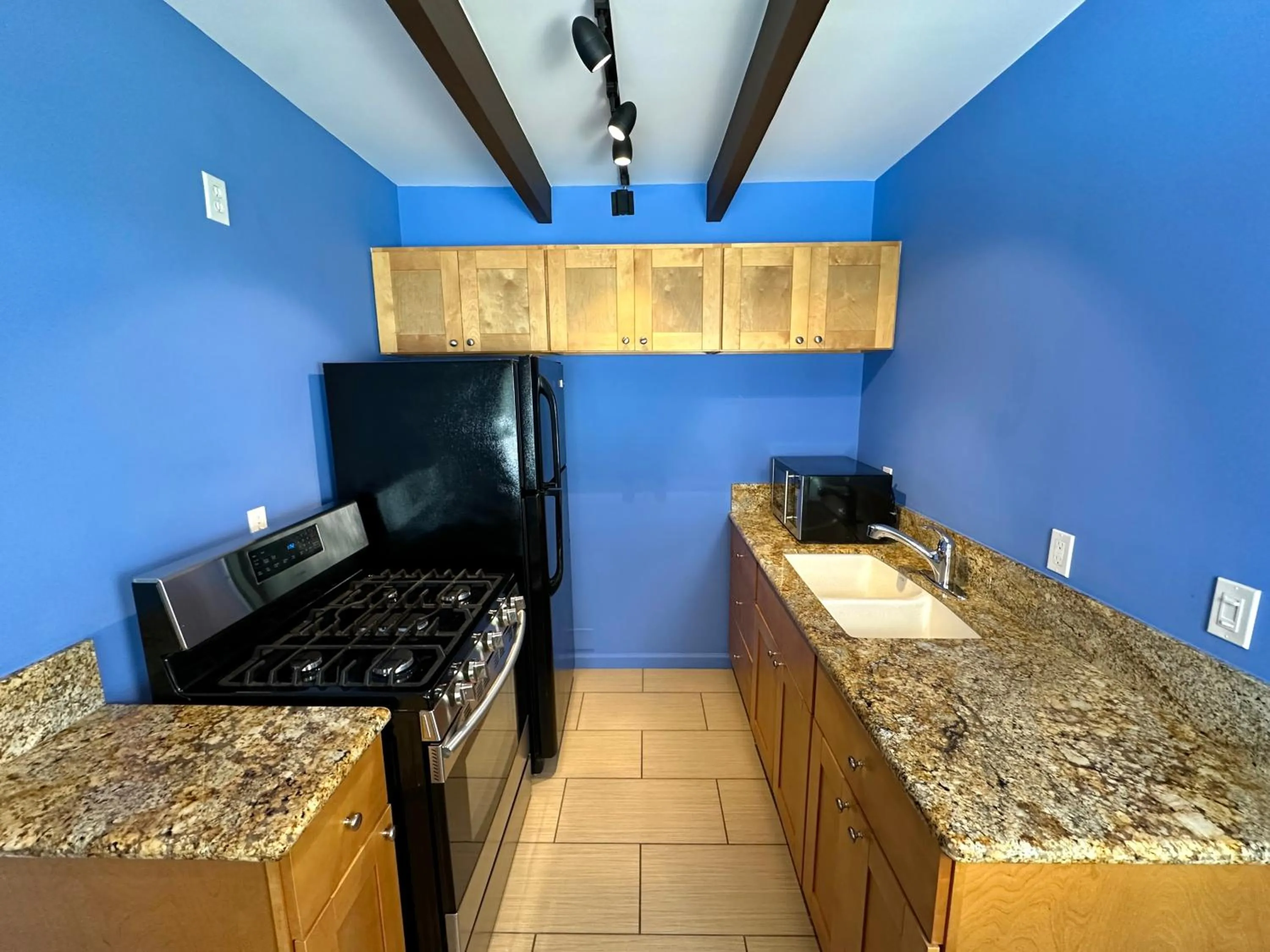 Vista Grande Resort - A Gay Men's Resort