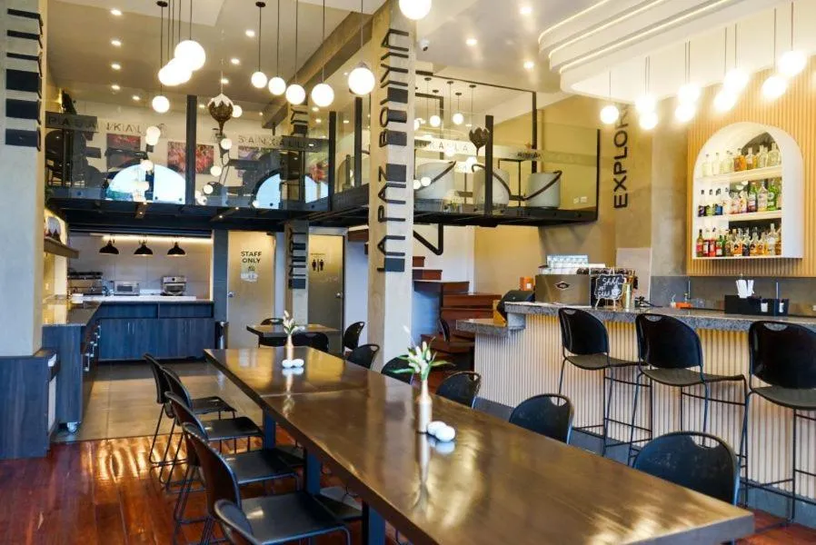 Restaurant/places to eat in DREAM By Stannum Hotel