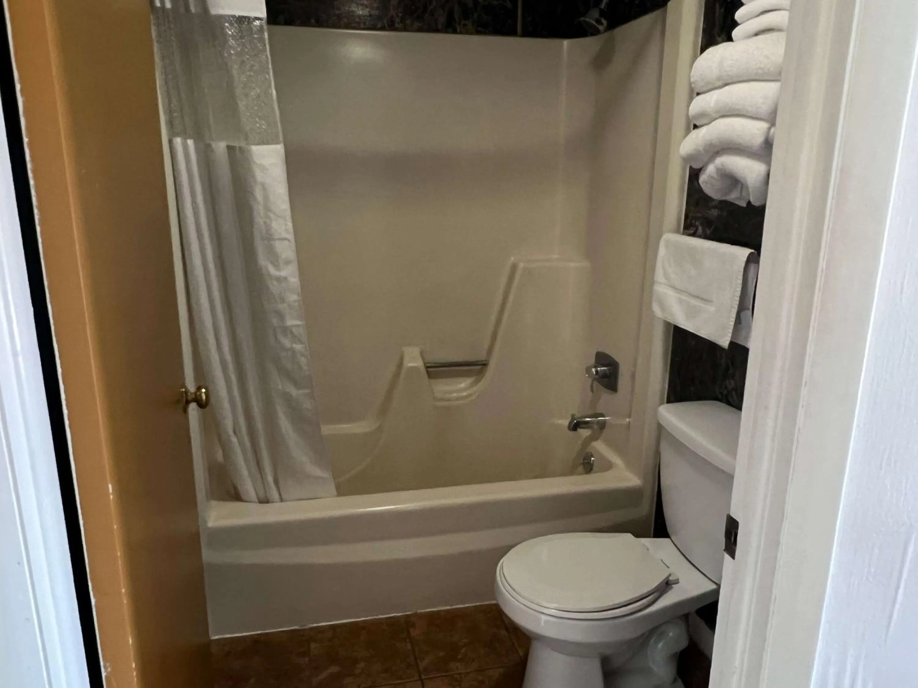 Photo of the whole room in Travelodge by Wyndham Hershey