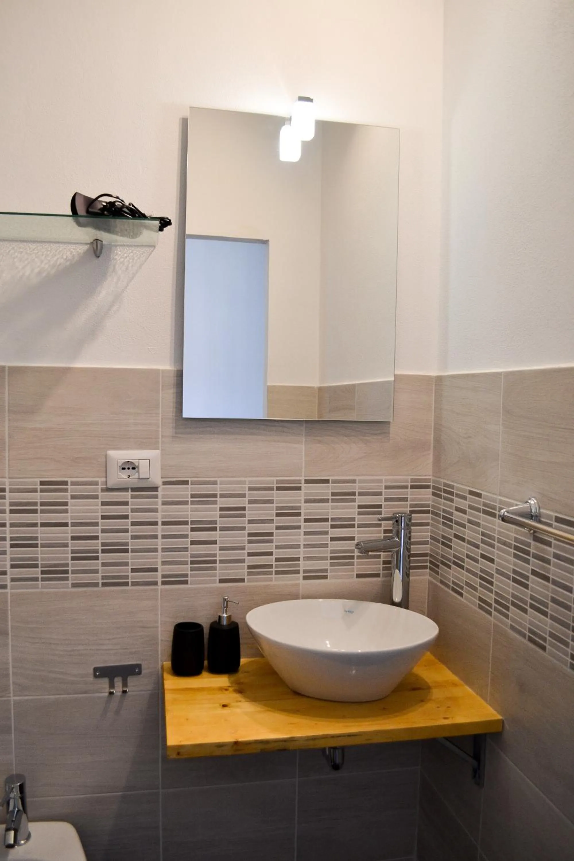 Shower in Le Gorgoni b&b