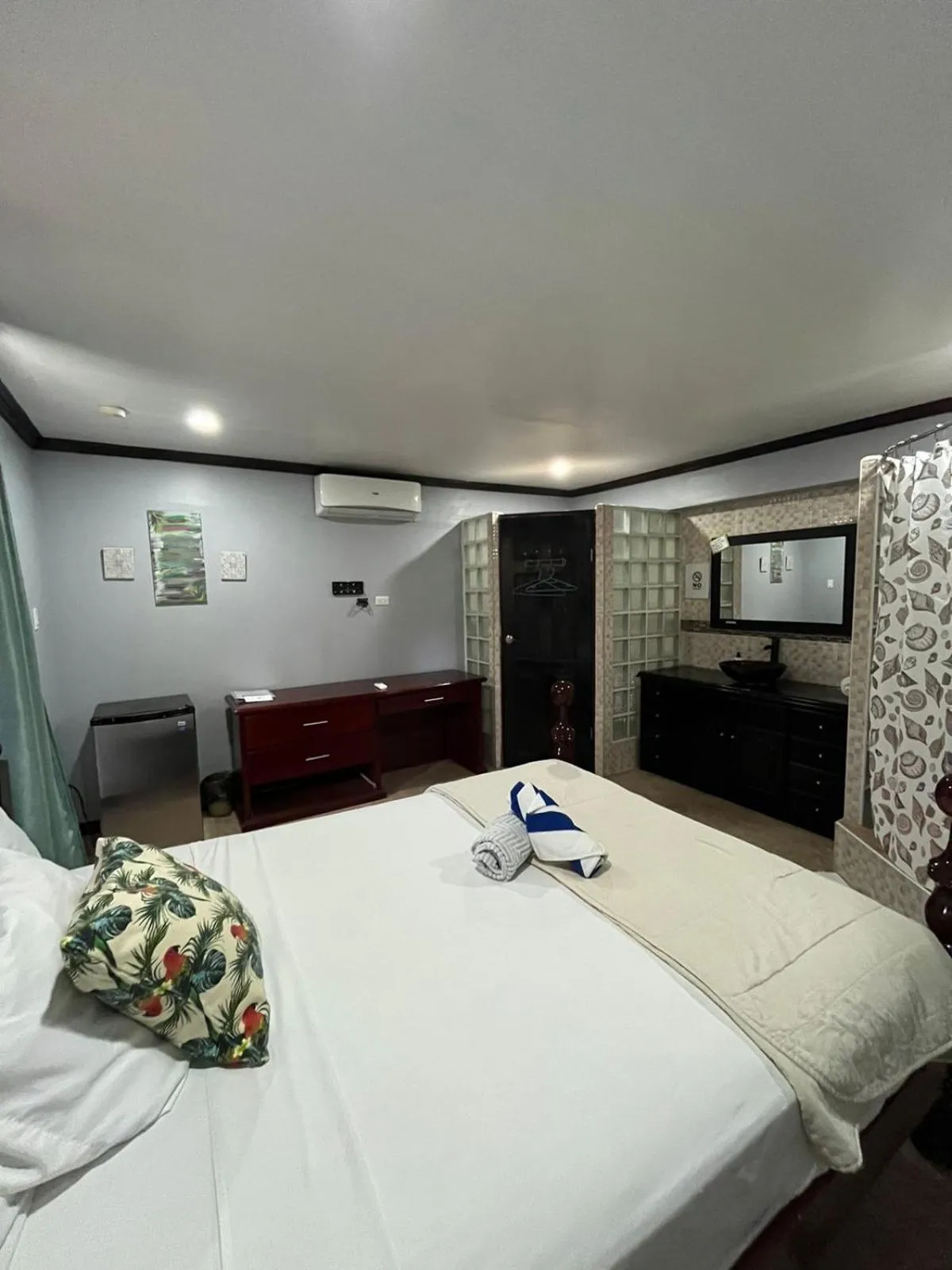 Bed in Seaside Chateau Resort