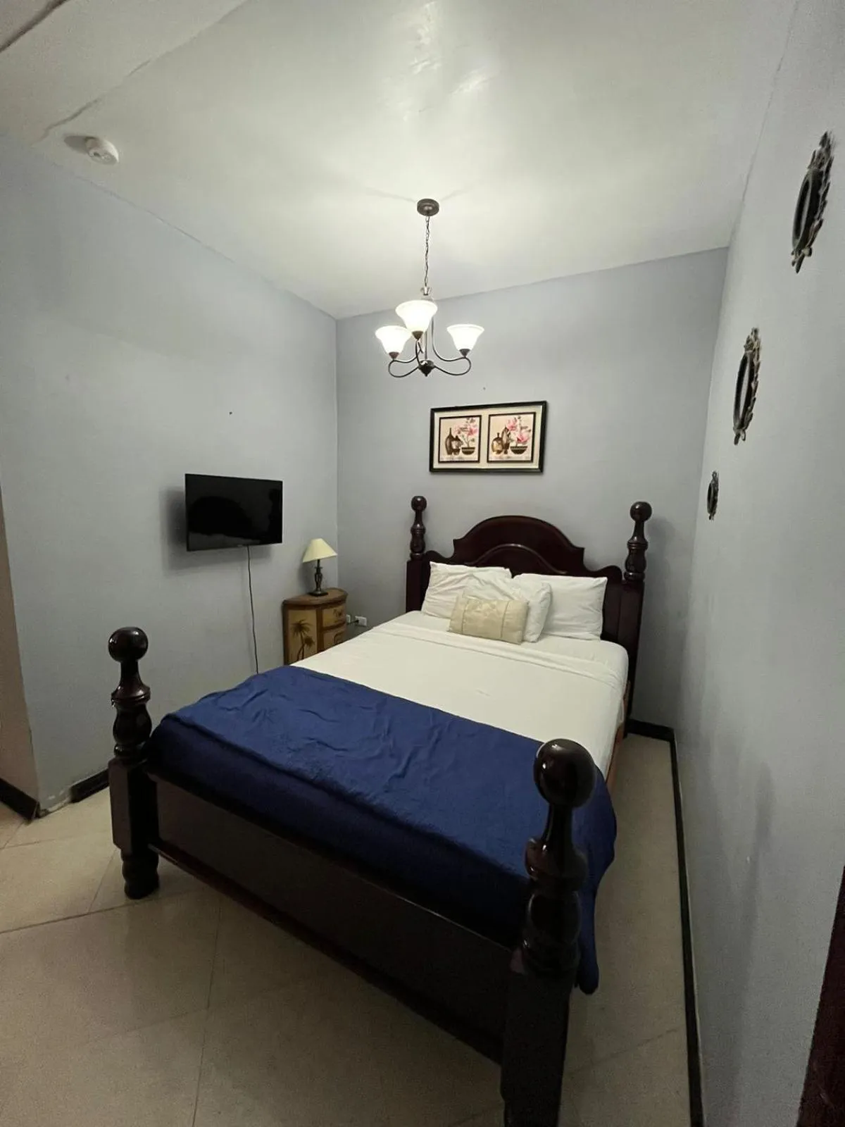 Bed in Seaside Chateau Resort