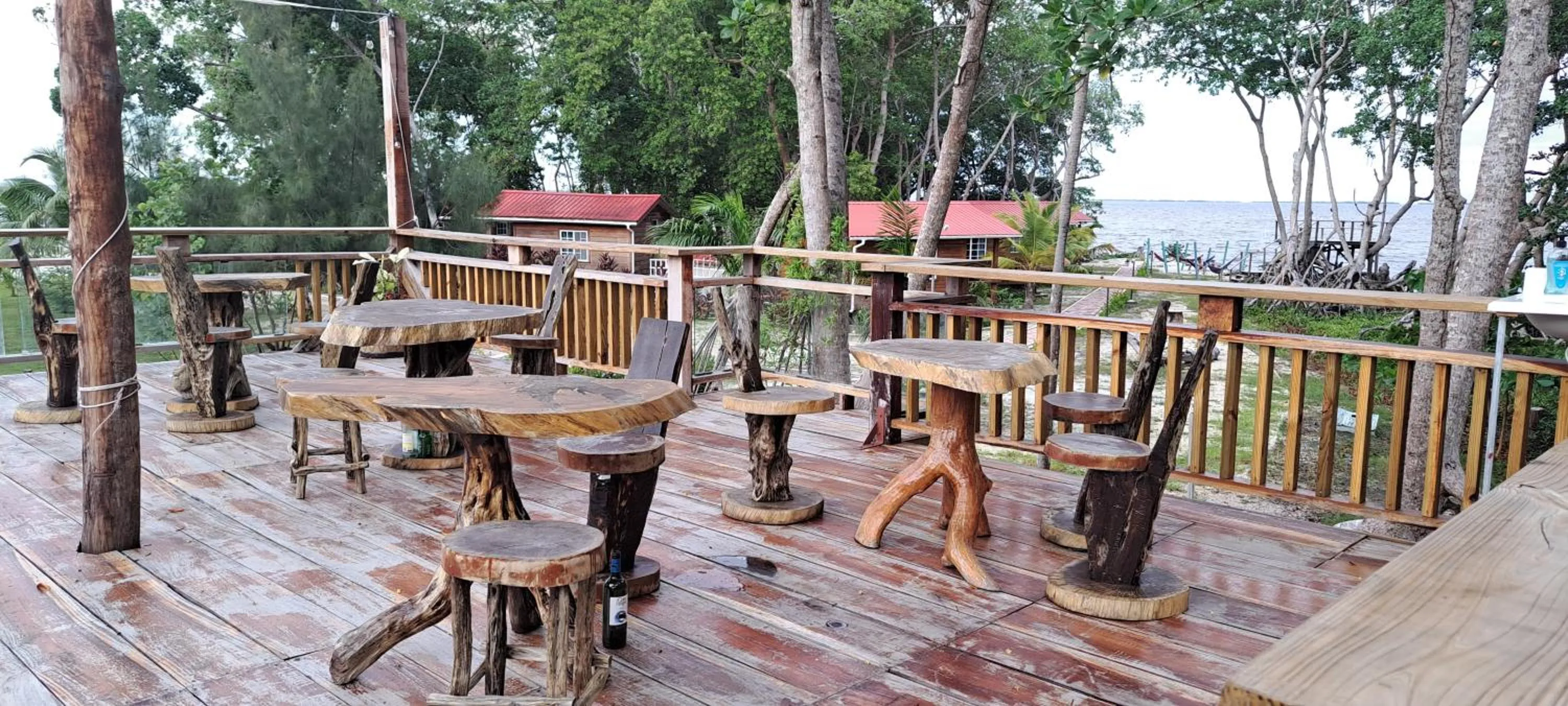 Restaurant/places to eat in Seaside Chateau Resort