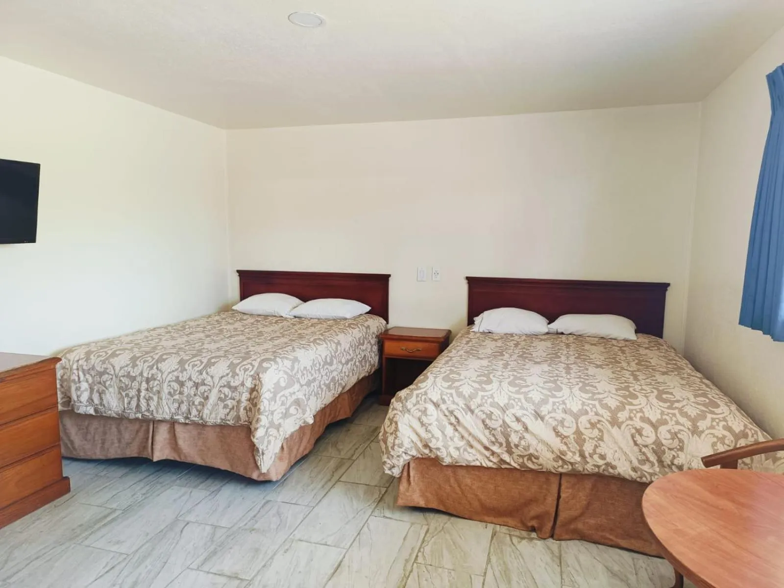 Bedroom, Bed in Pen Ann by Capital O Pharr-McAllen TX