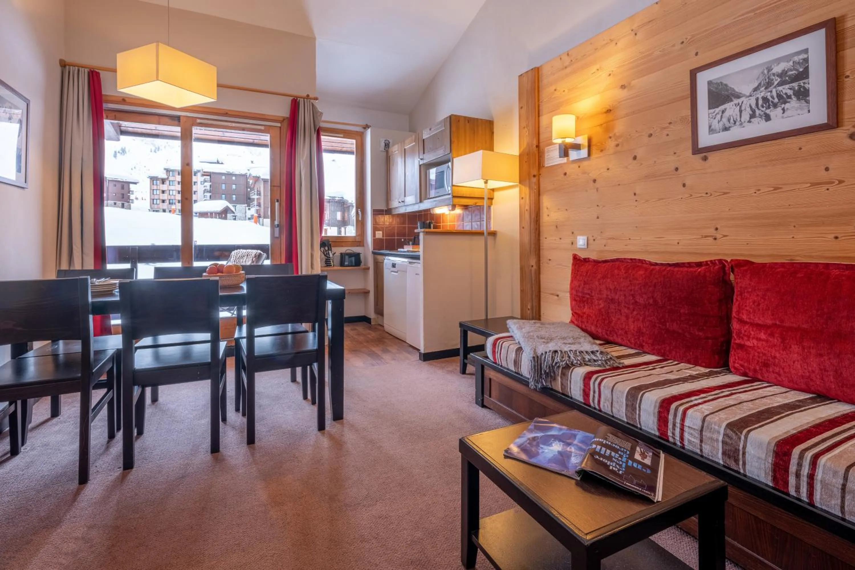 Communal lounge/ TV room in Résidence Pierre & Vacances Le Quartz