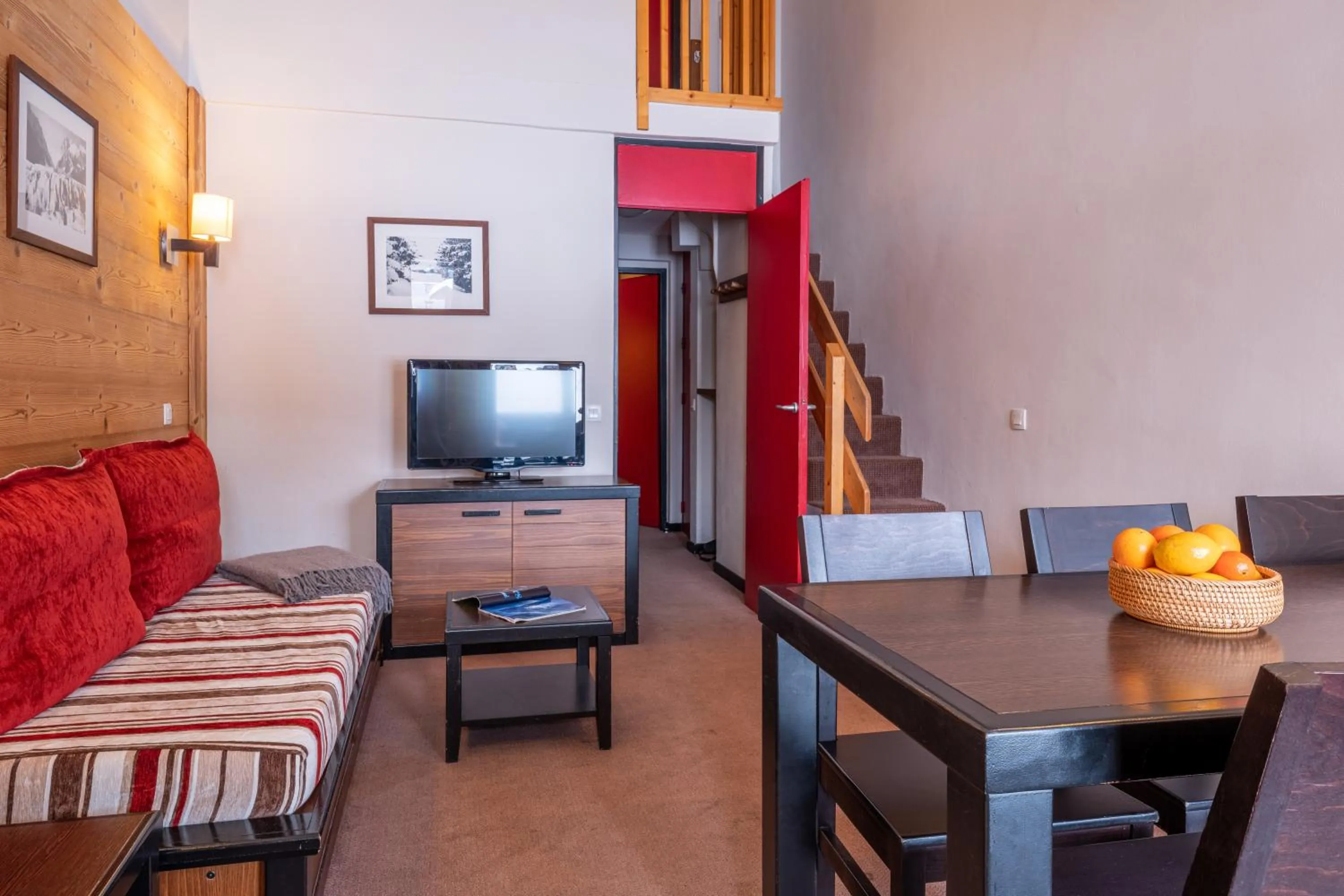 Communal lounge/ TV room in Résidence Pierre & Vacances Le Quartz