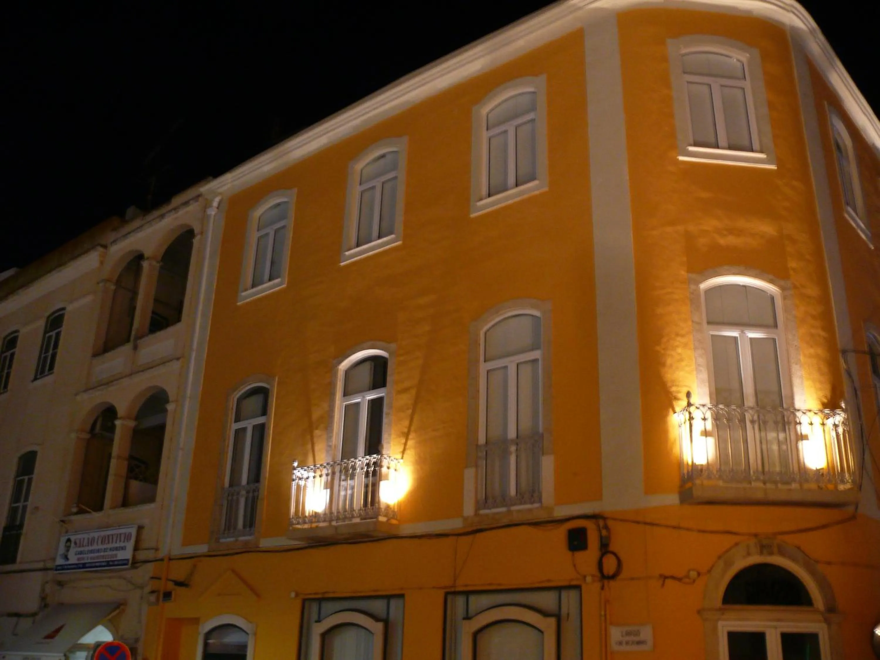 Temple Suites Guesthouse