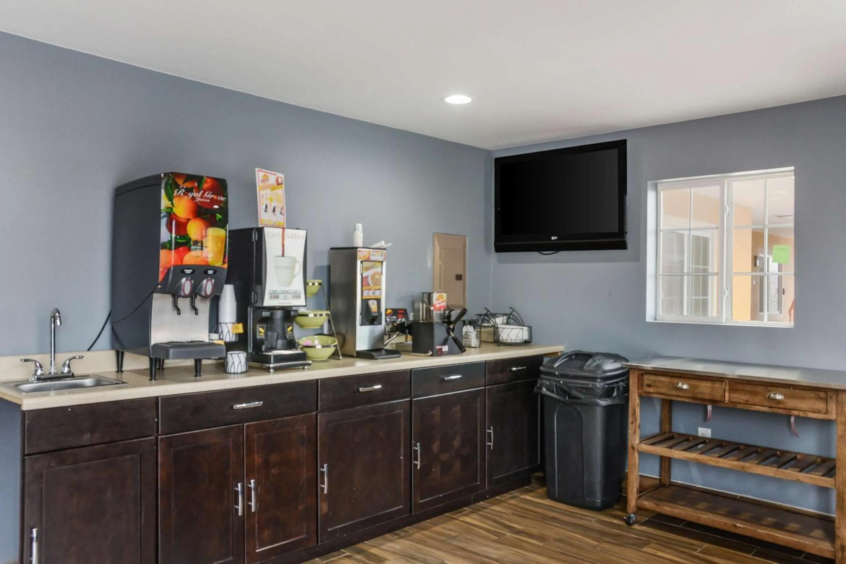 Breakfast in Rodeway Inn Milford