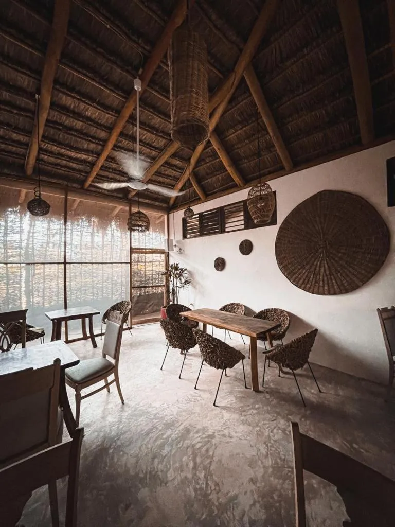 Restaurant/places to eat in Hotel Casa Margot