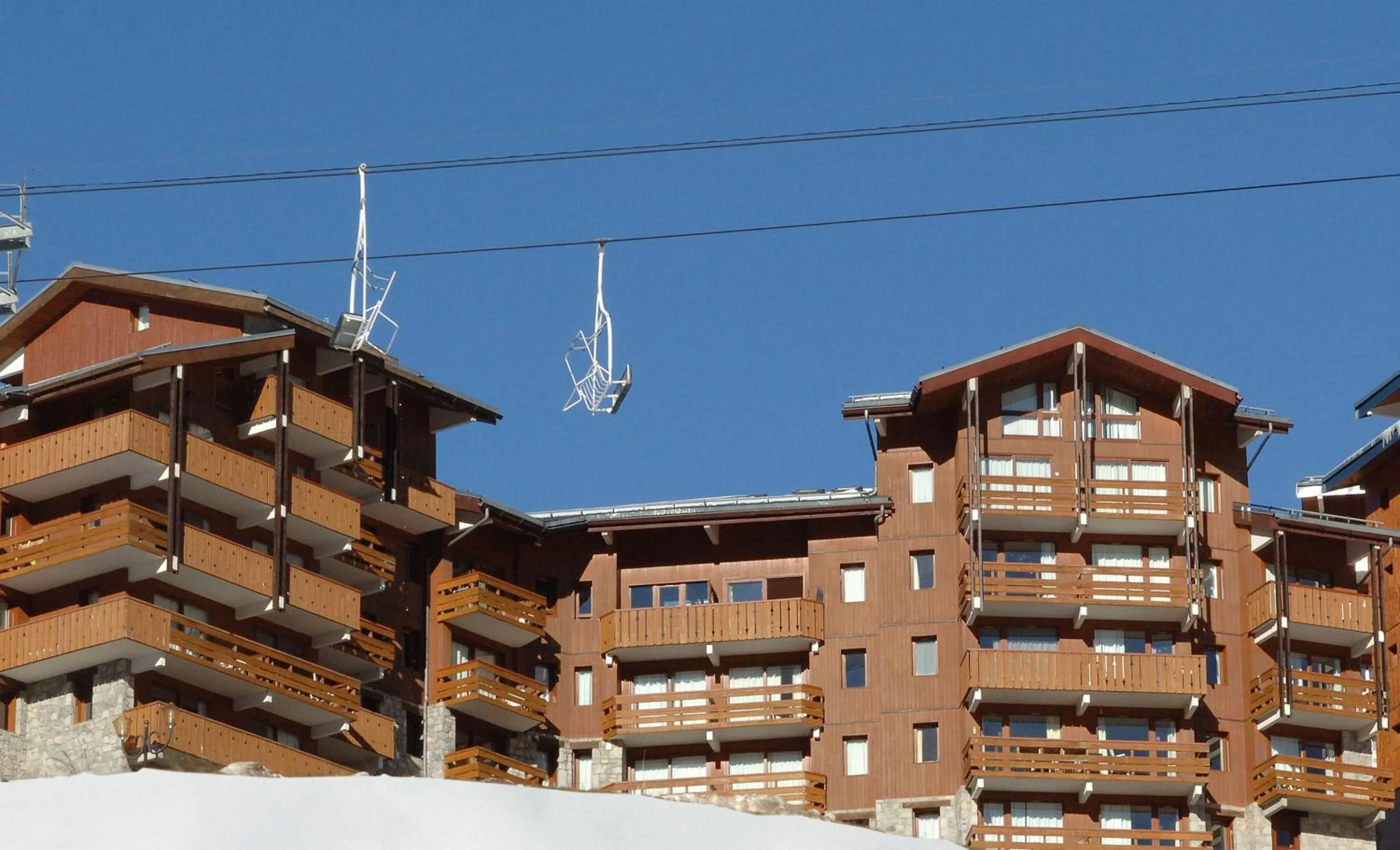 Property building in Résidence Pierre & Vacances Les Sentiers du Tueda