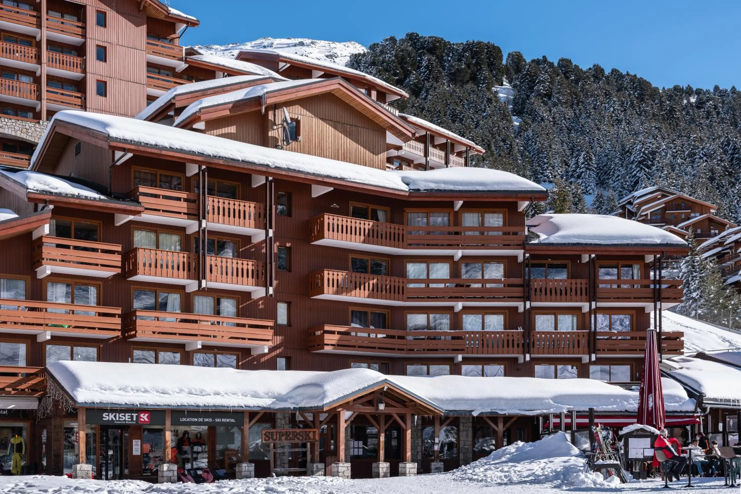 Property building in Résidence Pierre & Vacances Les Sentiers du Tueda