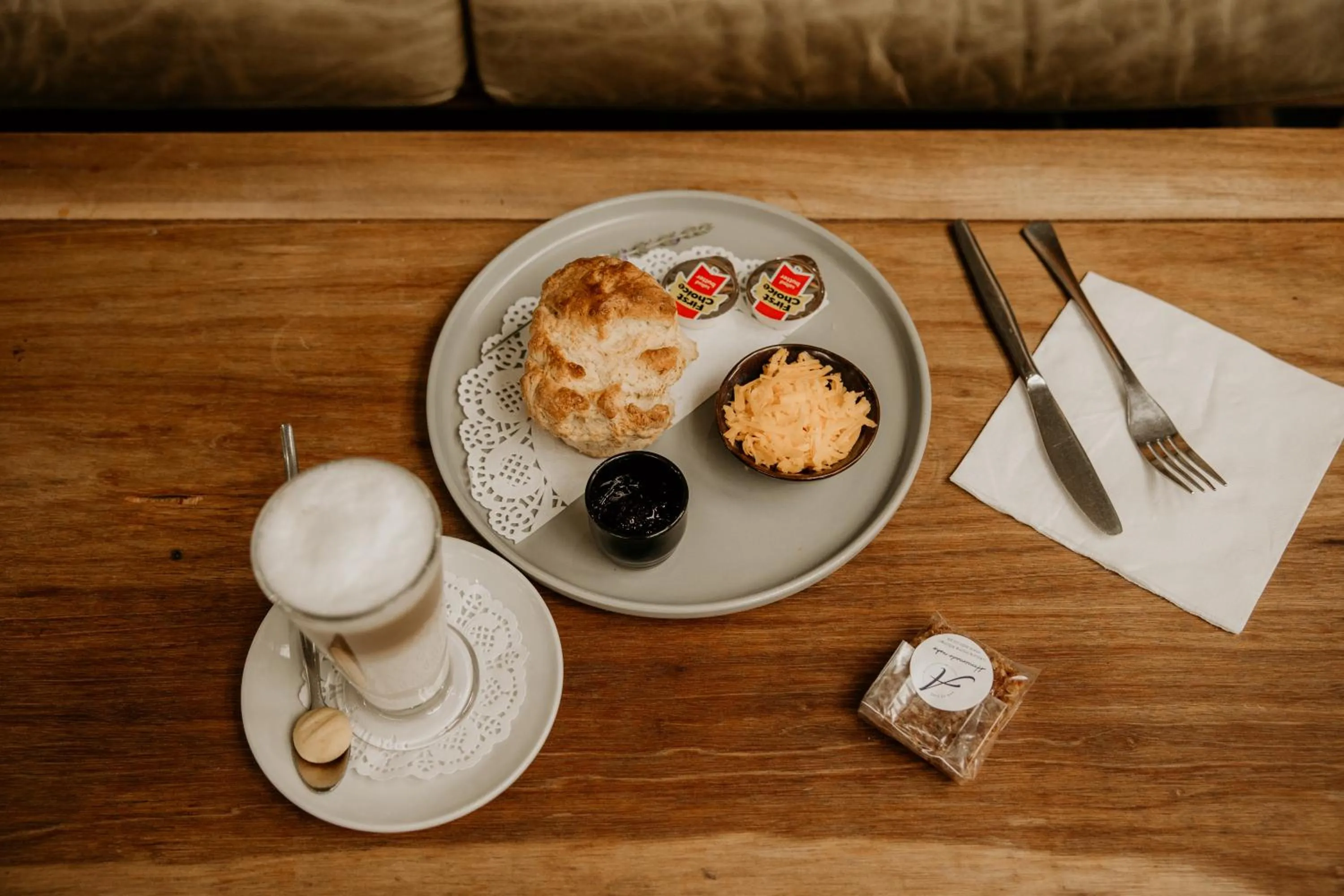 Restaurant/places to eat in Aan de Eike Guest House