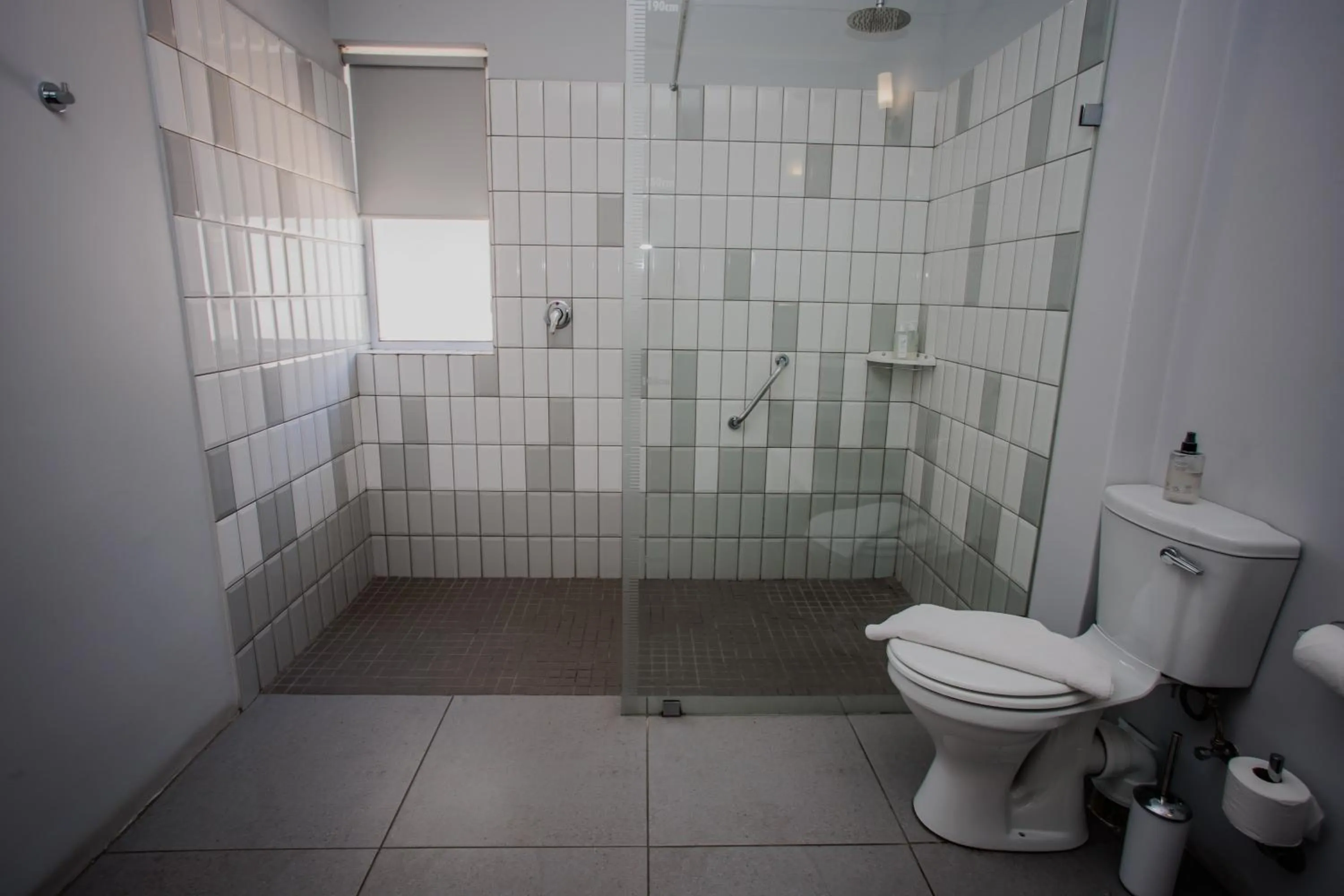 Shower in Aan de Eike Guest House