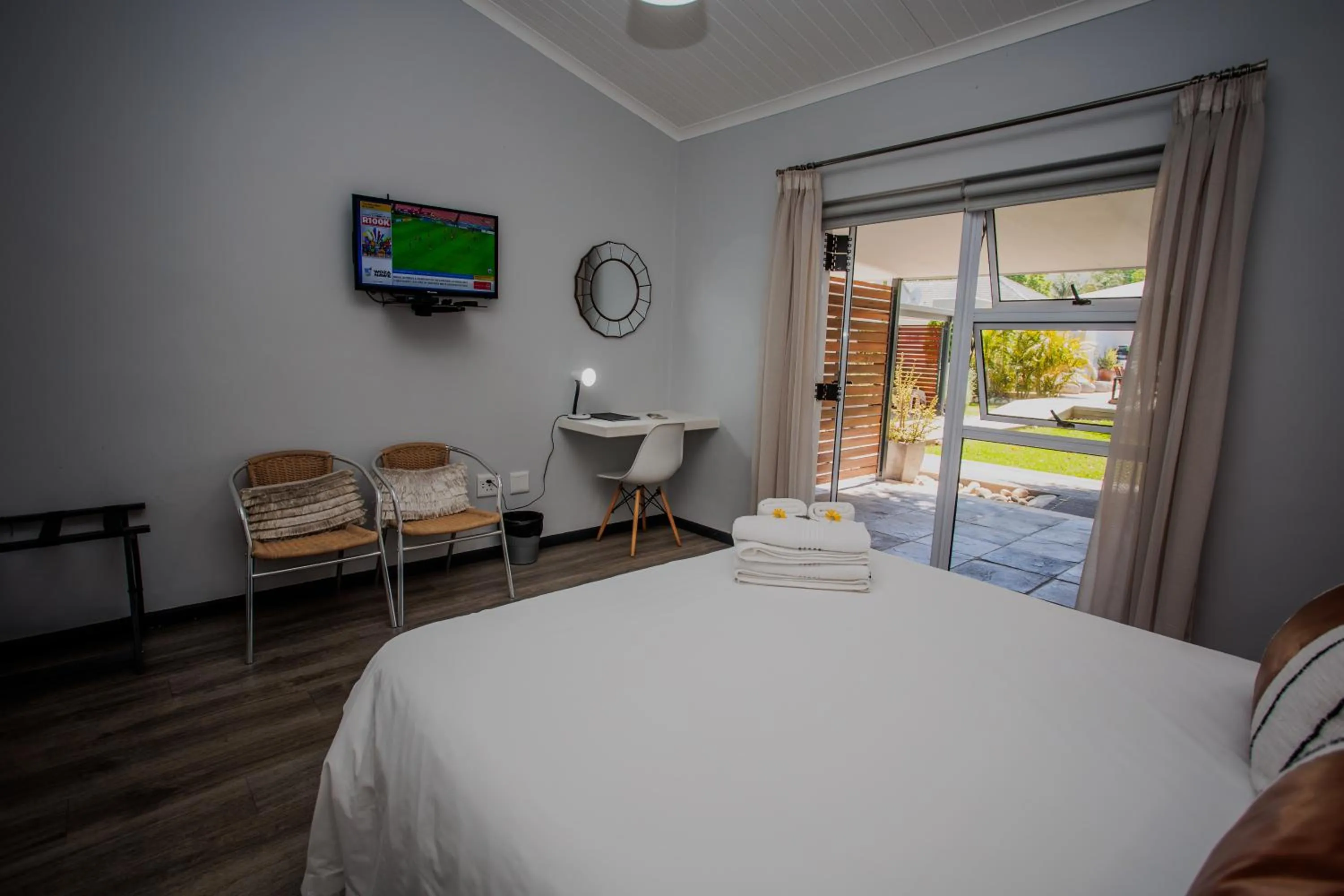 Bed in Aan de Eike Guest House