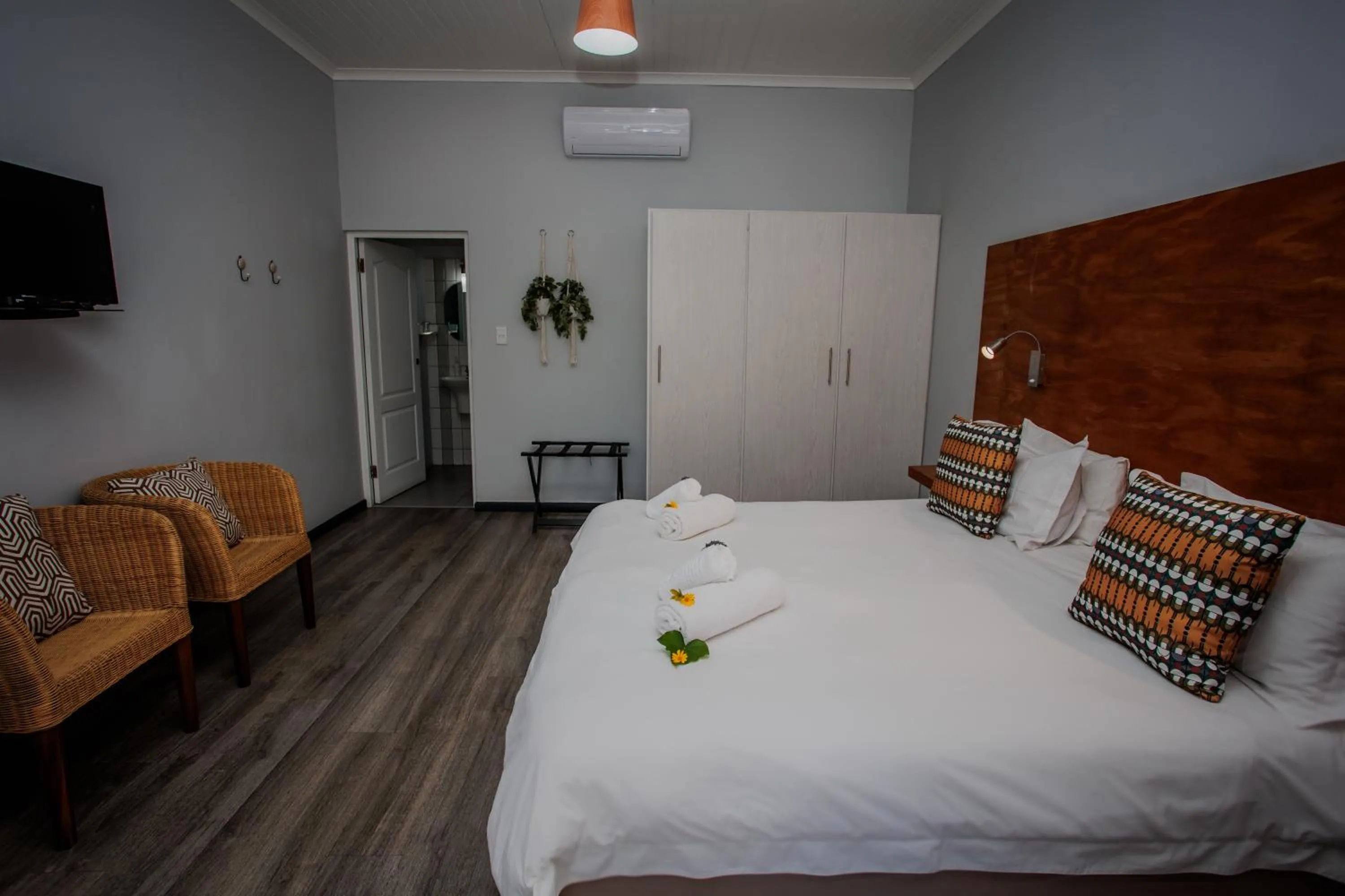 Bed in Aan de Eike Guest House