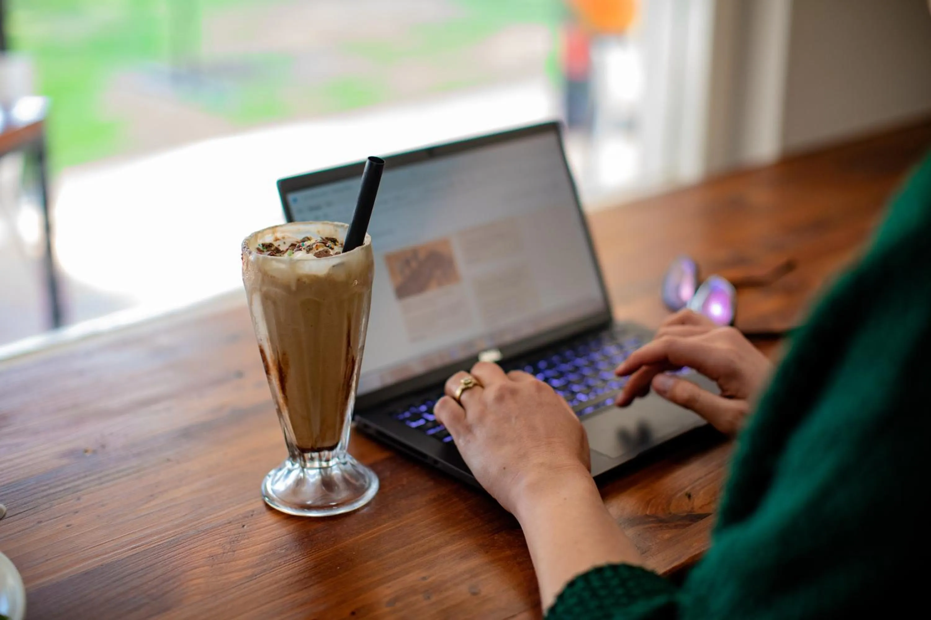 Restaurant/places to eat in Aan de Eike Guest House