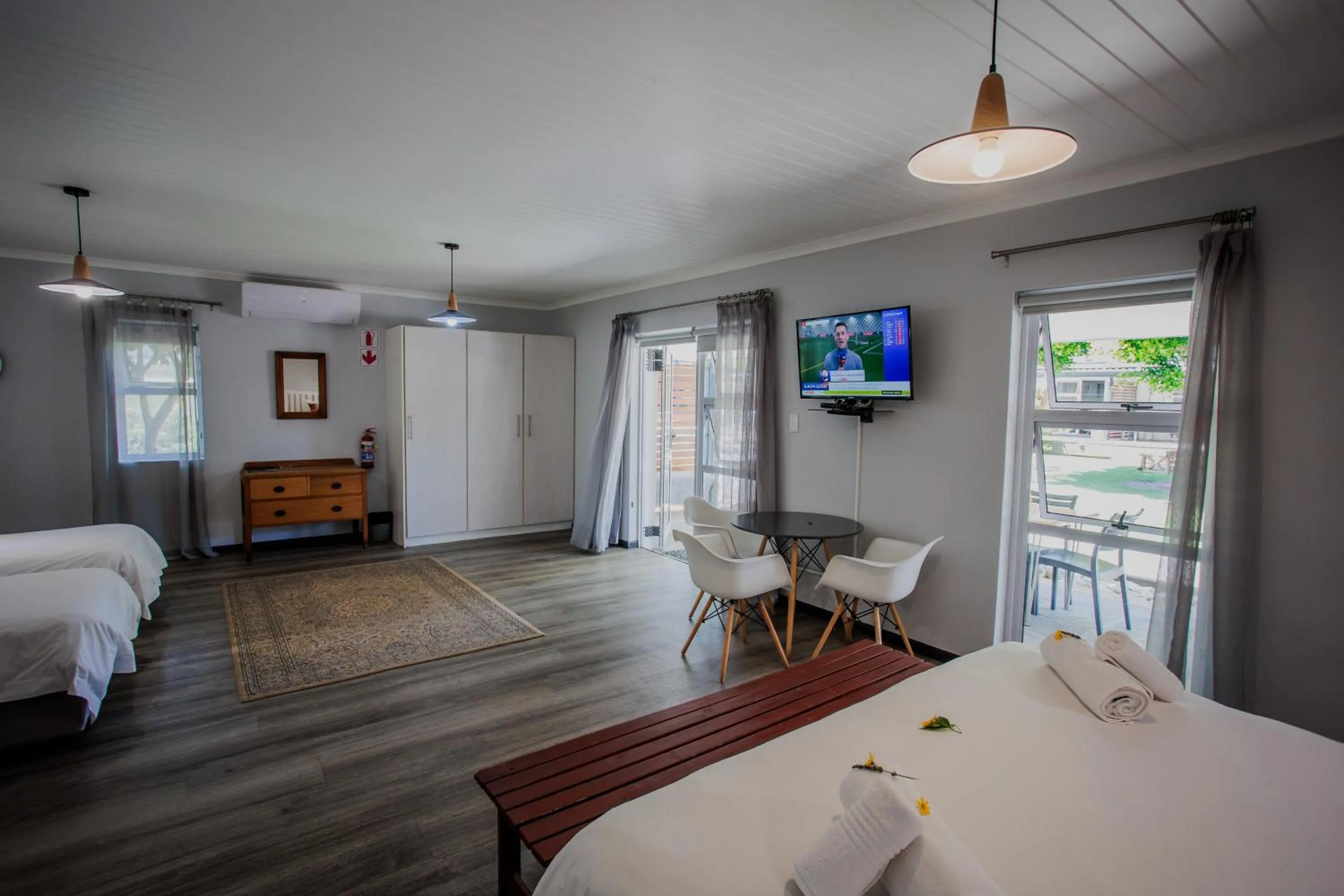 TV and multimedia, Bed in Aan de Eike Guest House