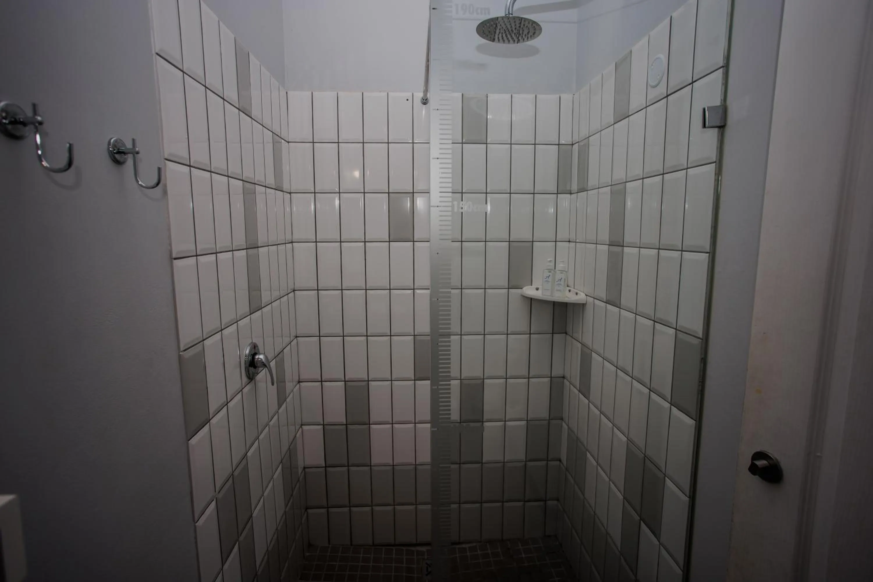 Shower in Aan de Eike Guest House