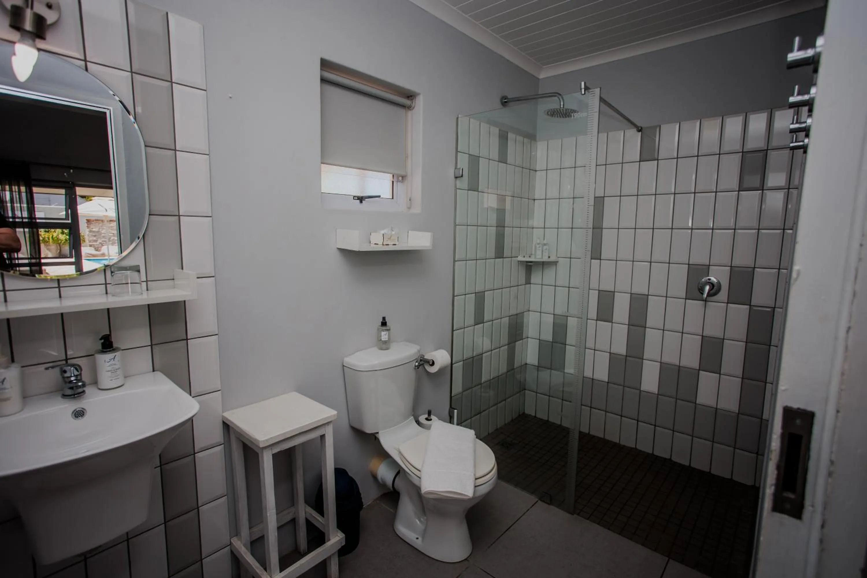 Shower in Aan de Eike Guest House