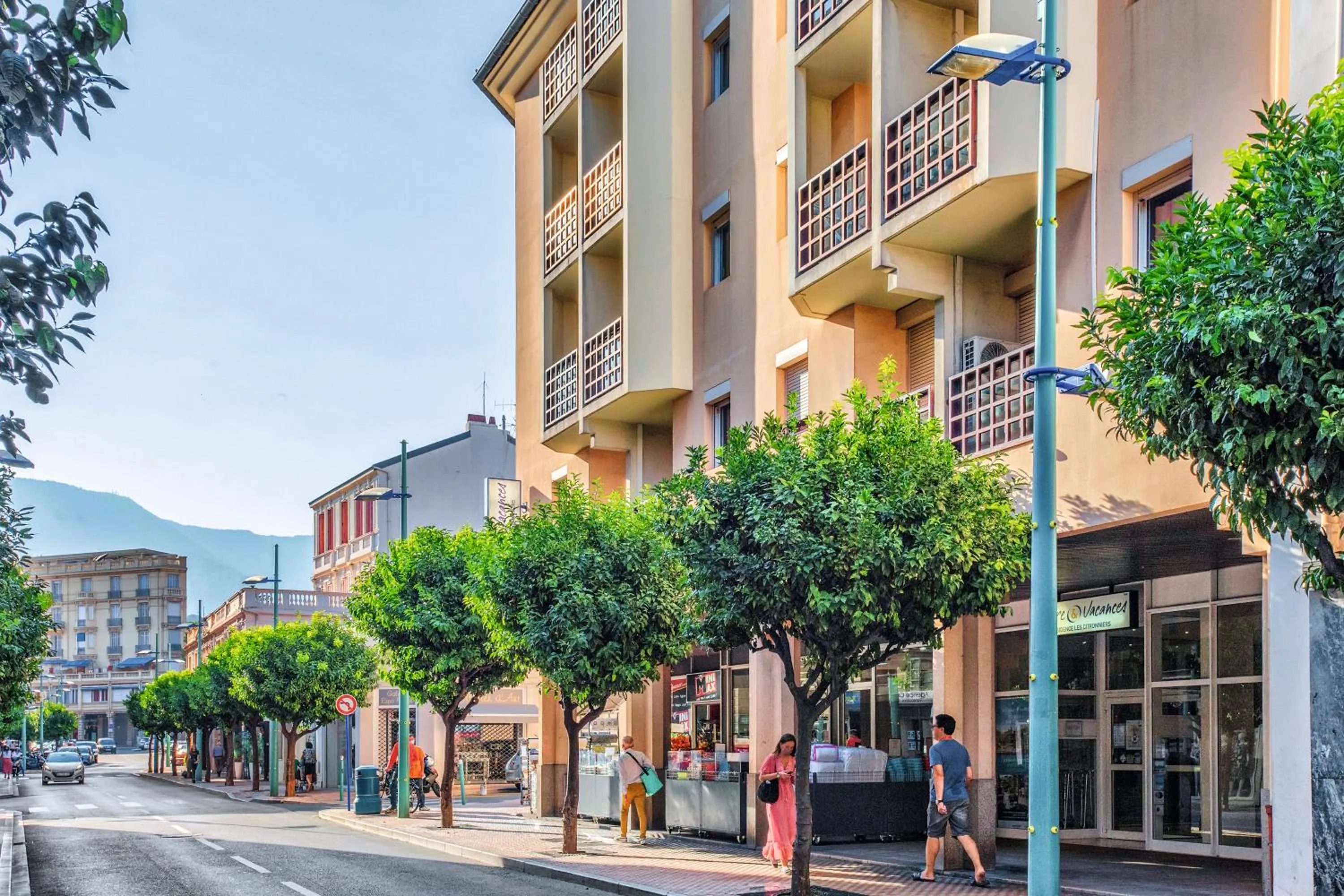 Property building in Résidence Pierre & Vacances Les Citronniers