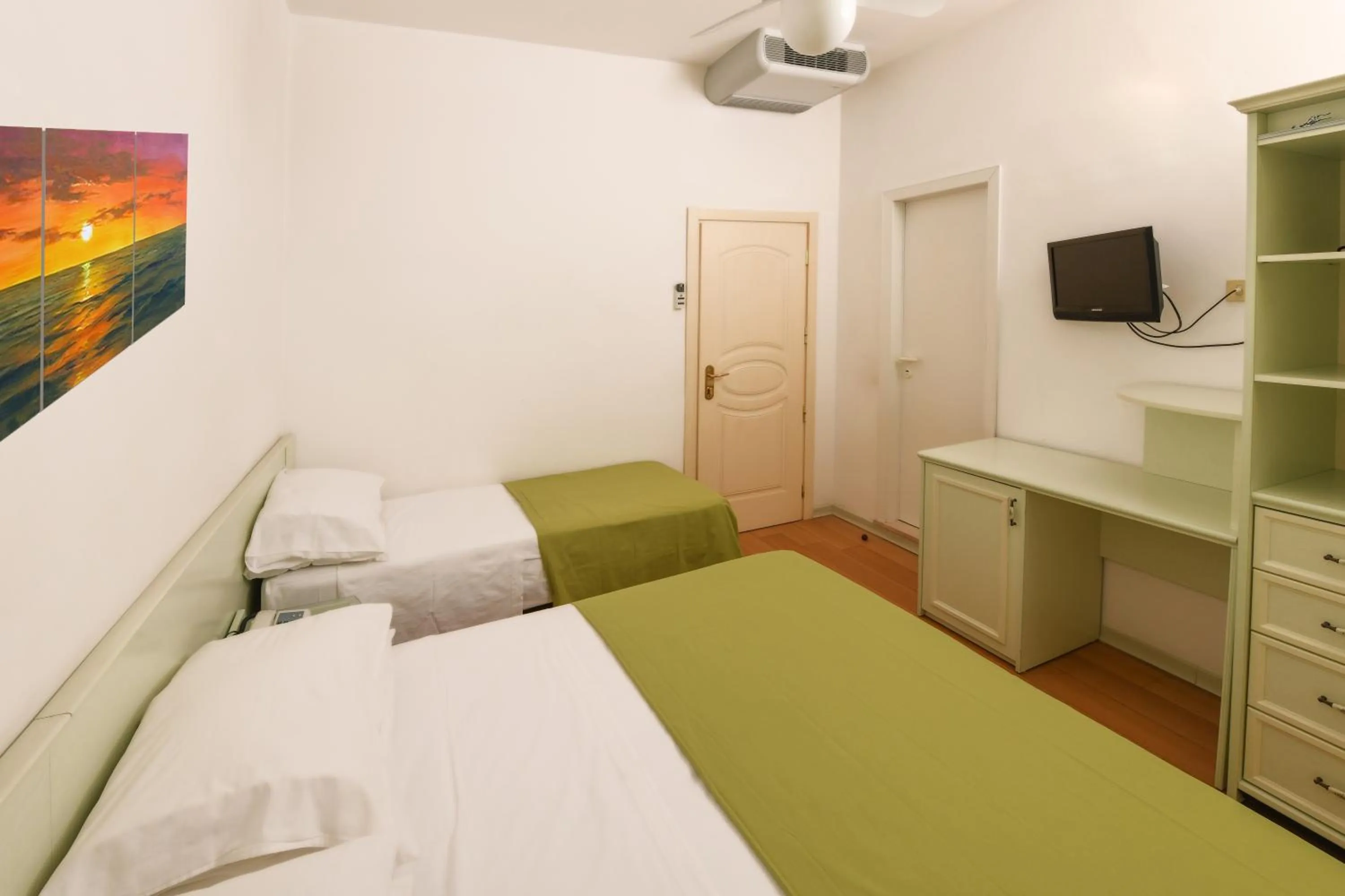 Bed in Hotel La Rosa