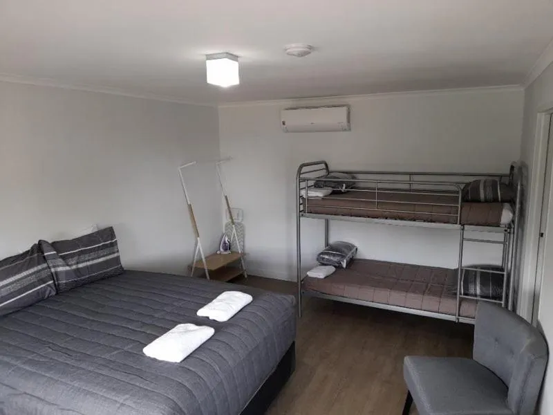 Bed in Limestone Coast Tourist Park