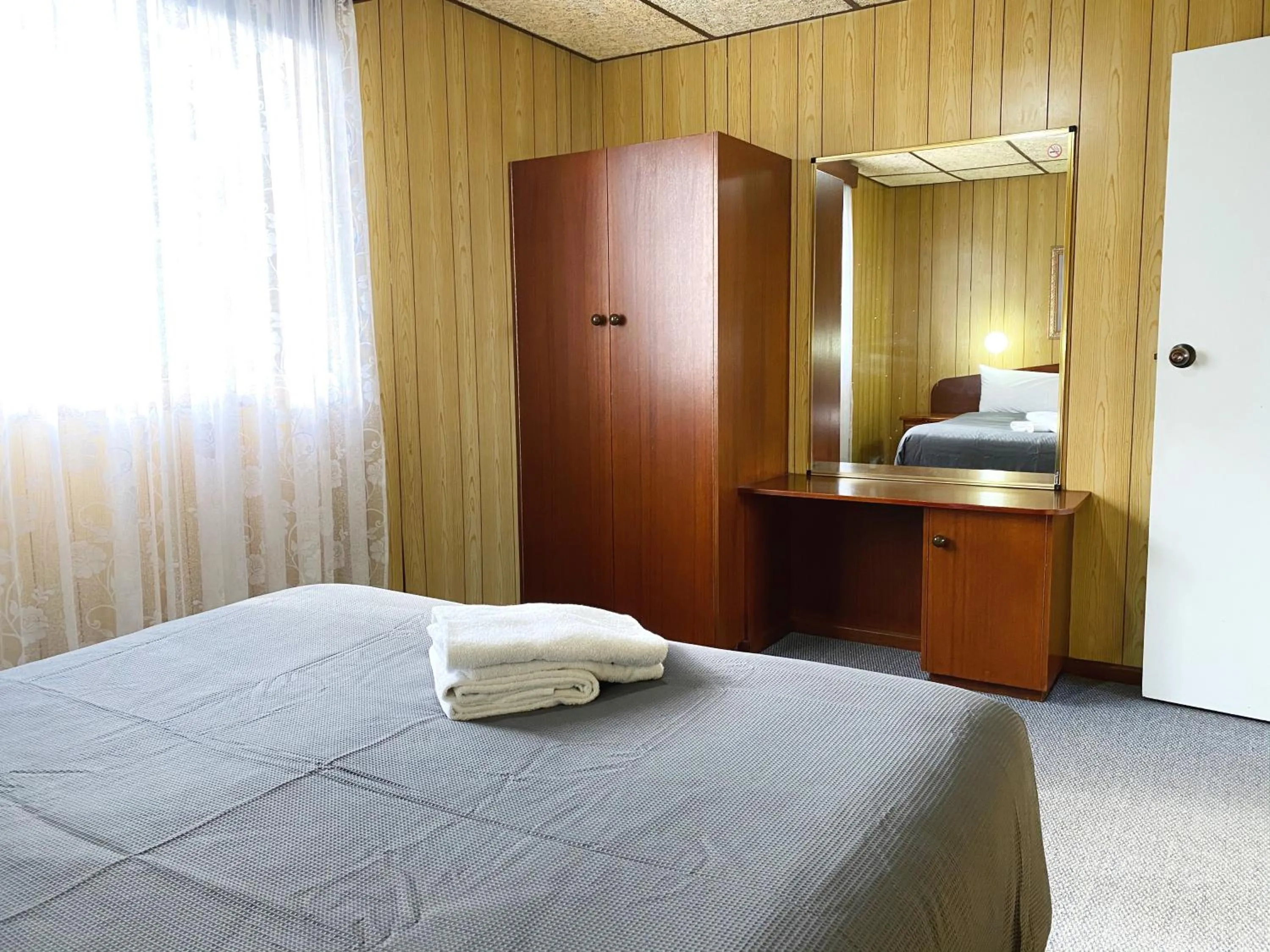 Bed in Limestone Coast Tourist Park